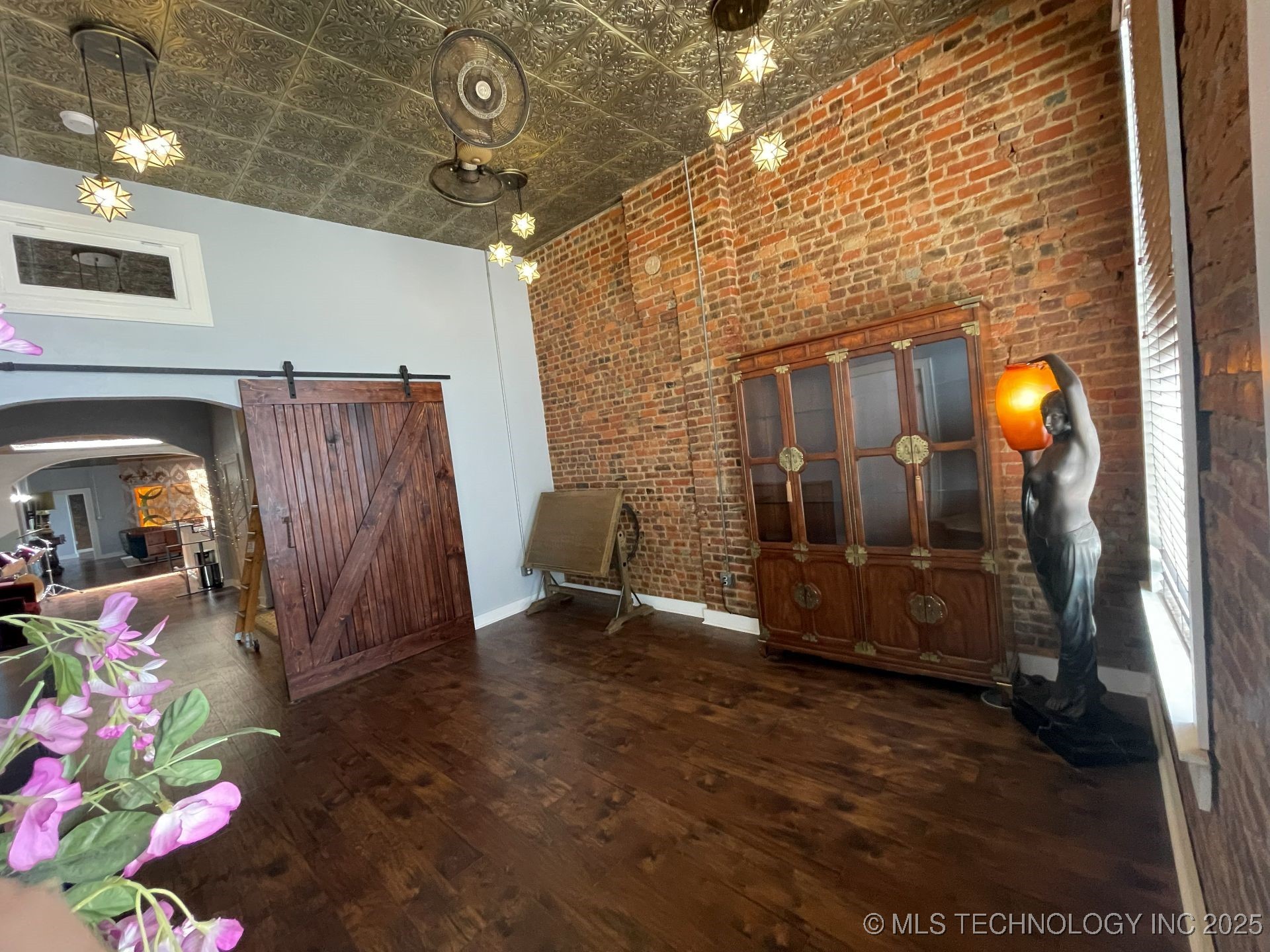 9 W Main Street Ardmore OK 73401