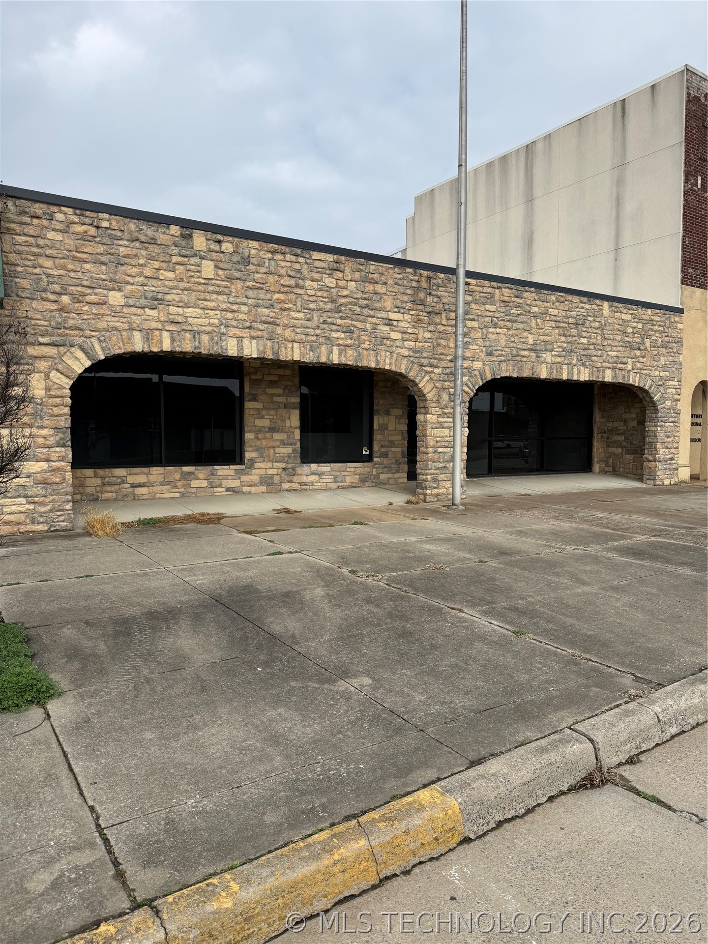 17 E Carl Albert Mcalester OK 74501