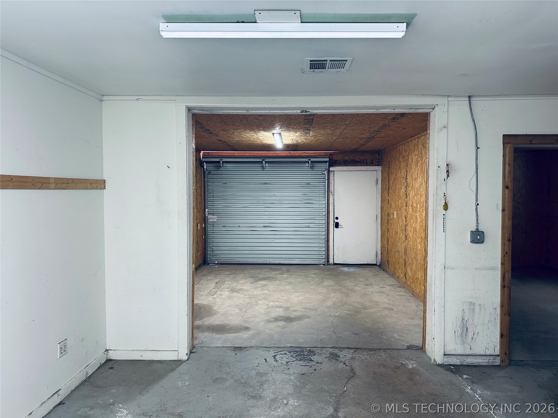 415 W Cherokee Street Wagoner OK 74467