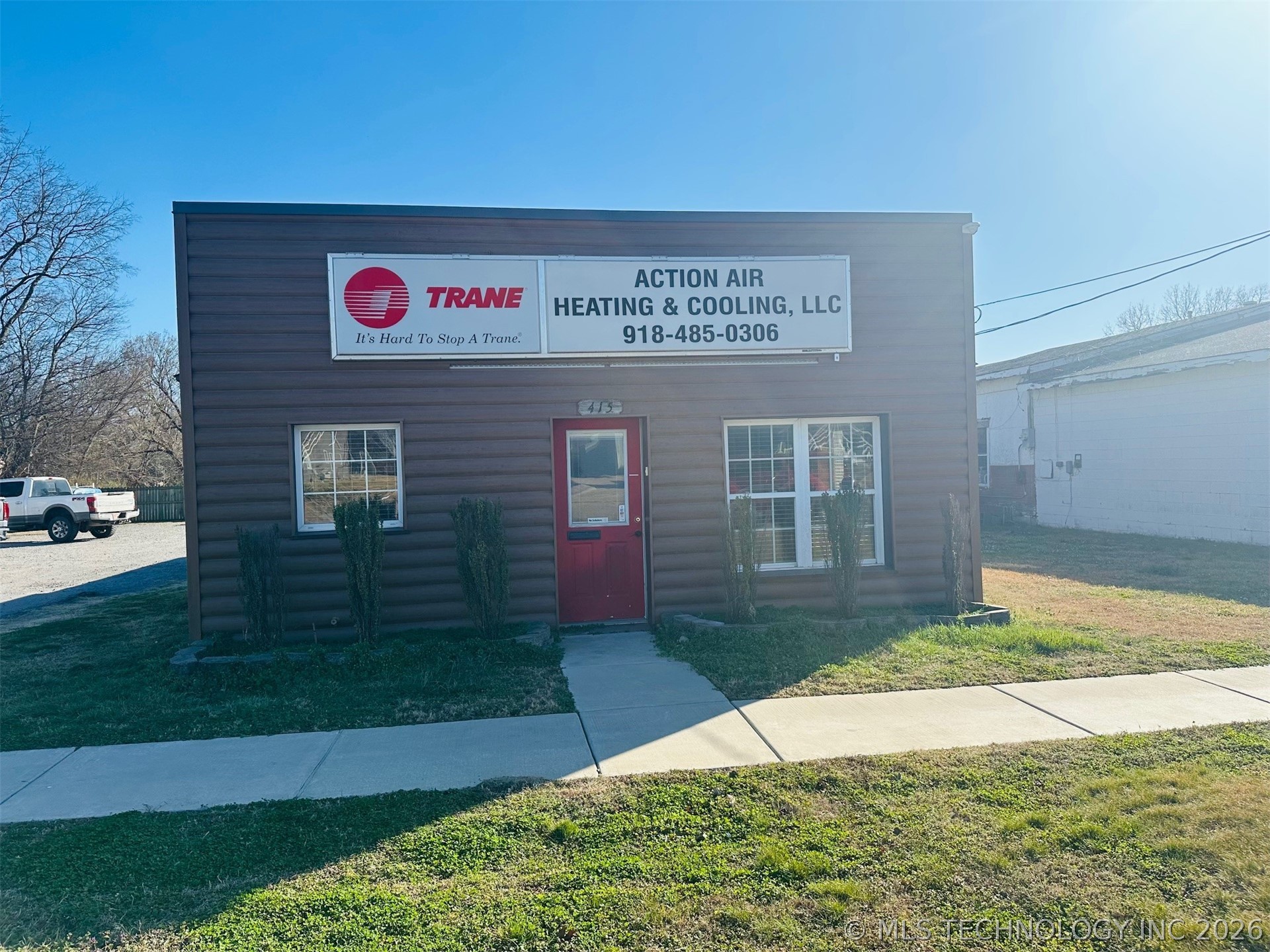 415 W Cherokee Street Wagoner OK 74467