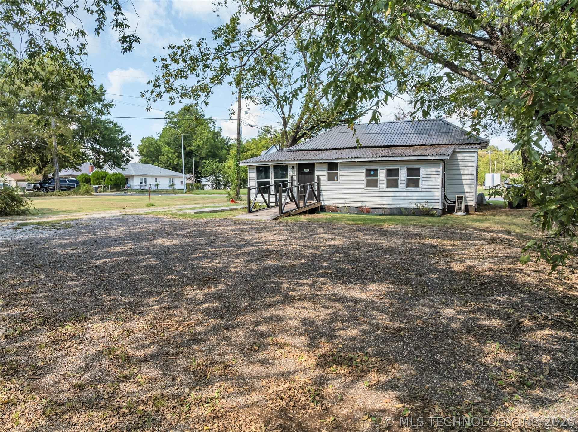 10 5th Avenue NW Ardmore OK 73401