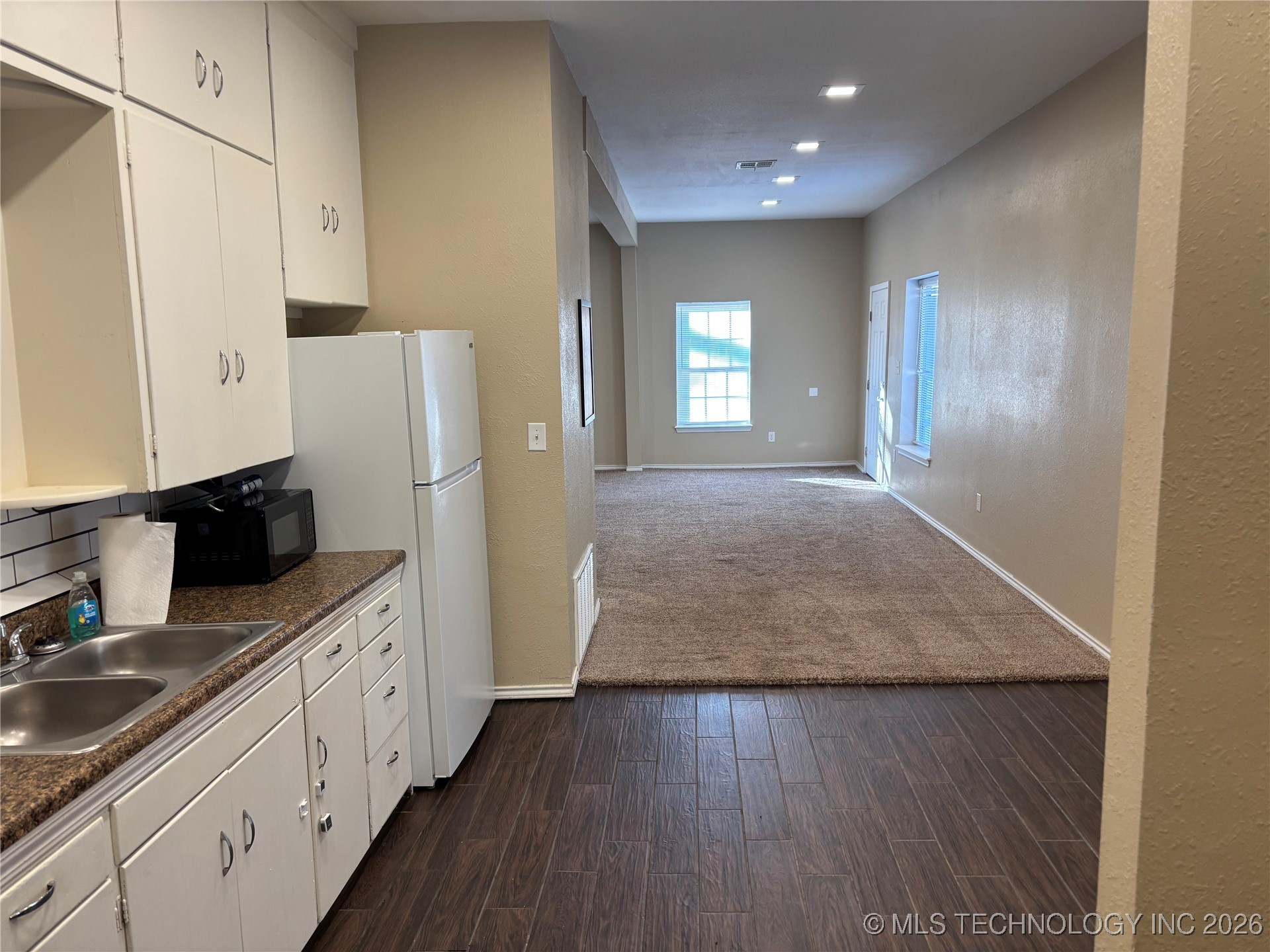 206 E 3rd Street Skiatook OK 74070