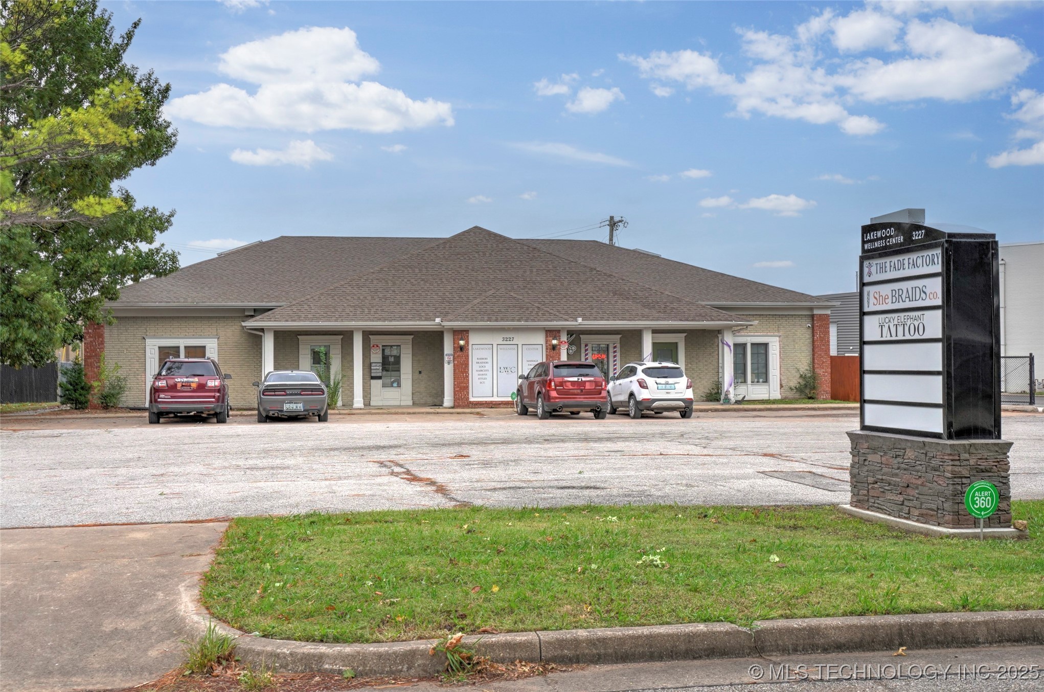 3227 S Lakewood Avenue Tulsa OK 74135