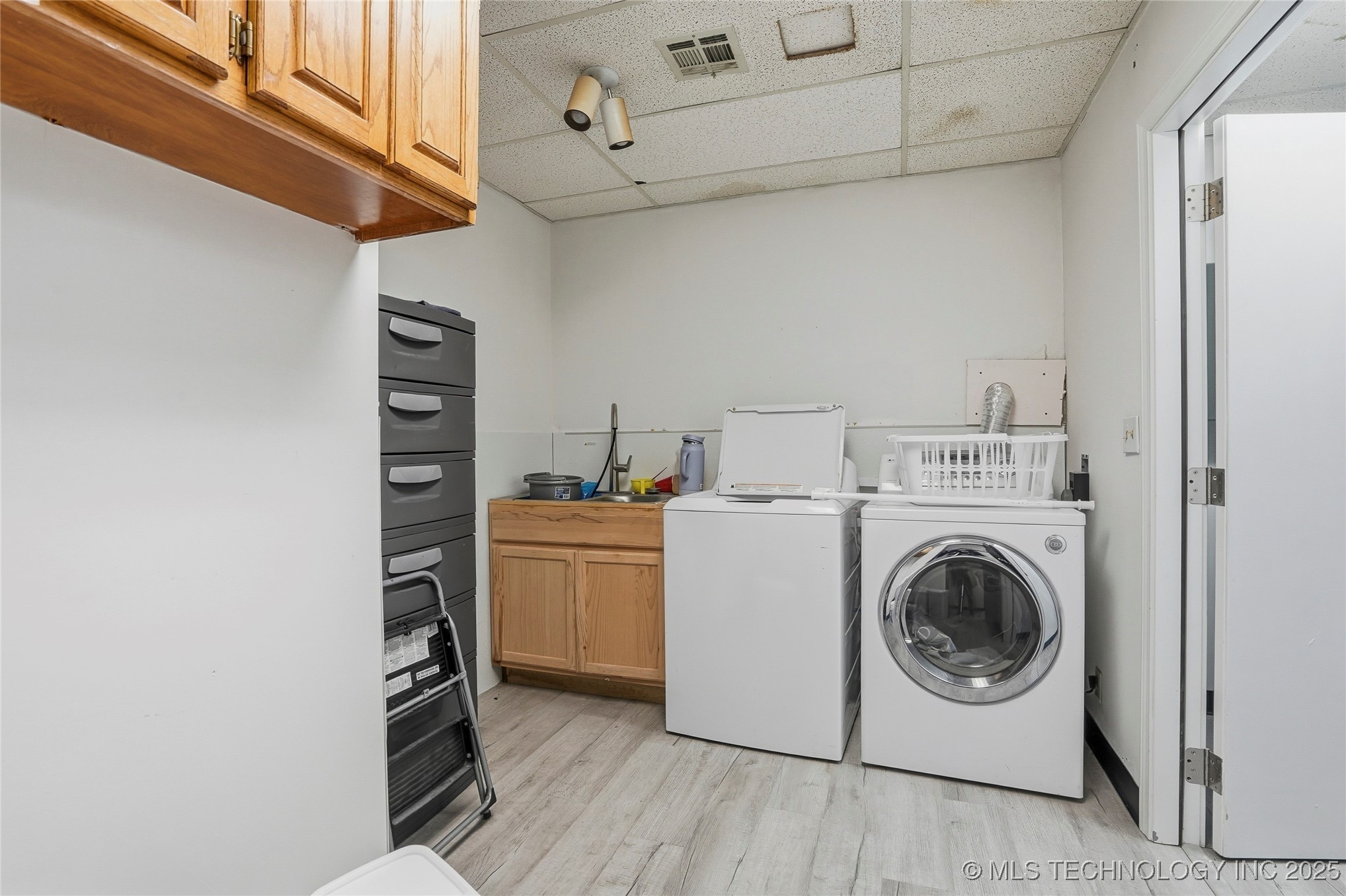 3227 S Lakewood Avenue Tulsa OK 74135