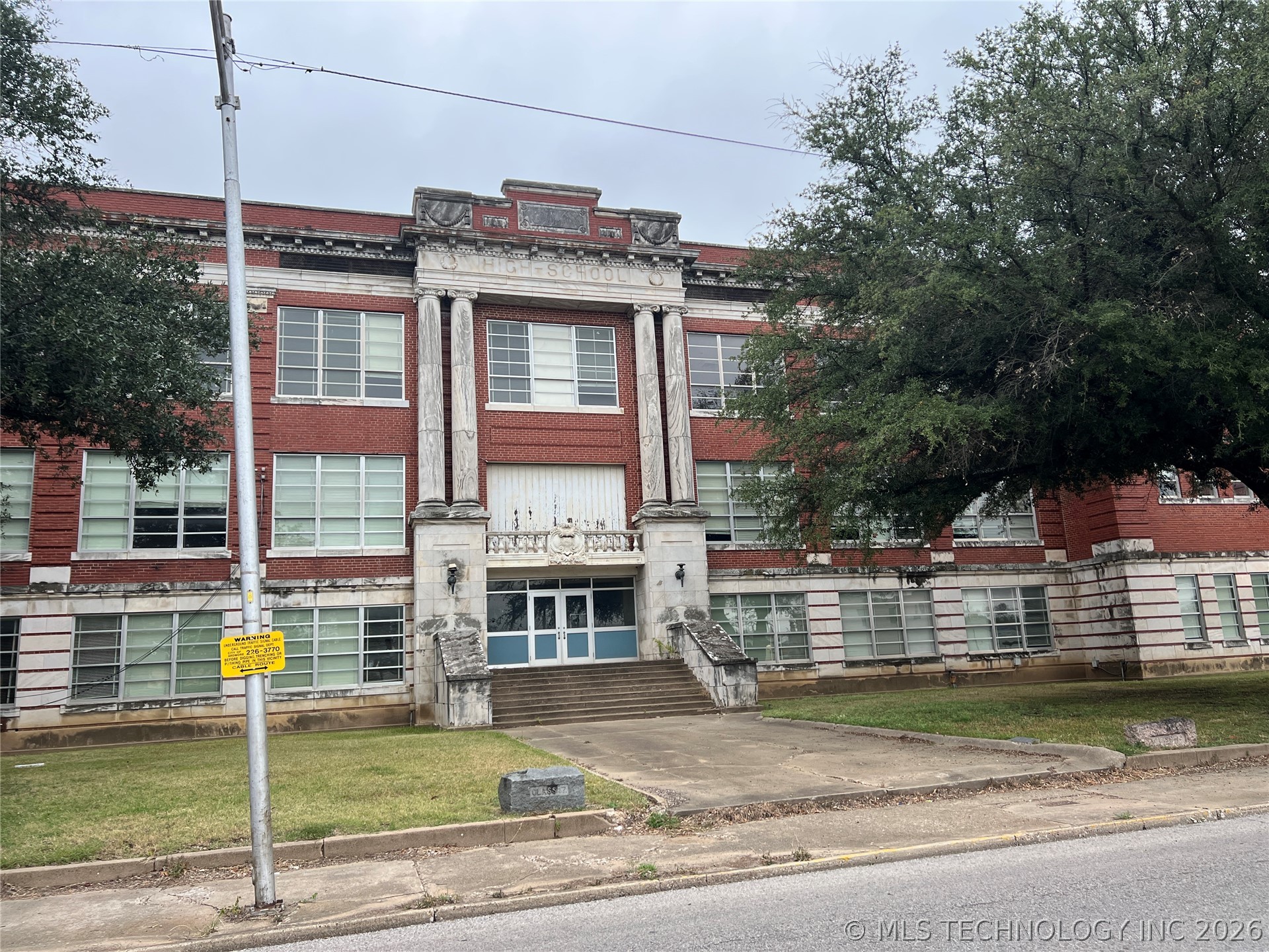 215 N Washington Ardmore OK 73401