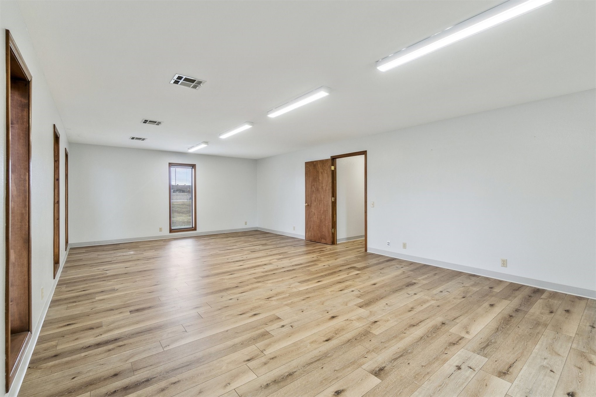 1236 E Main Street Cushing OK 74023