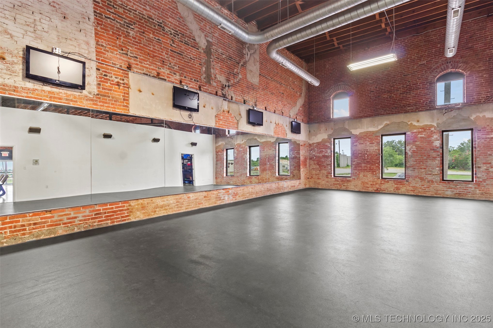 230 N Broadway Ada OK 74820
