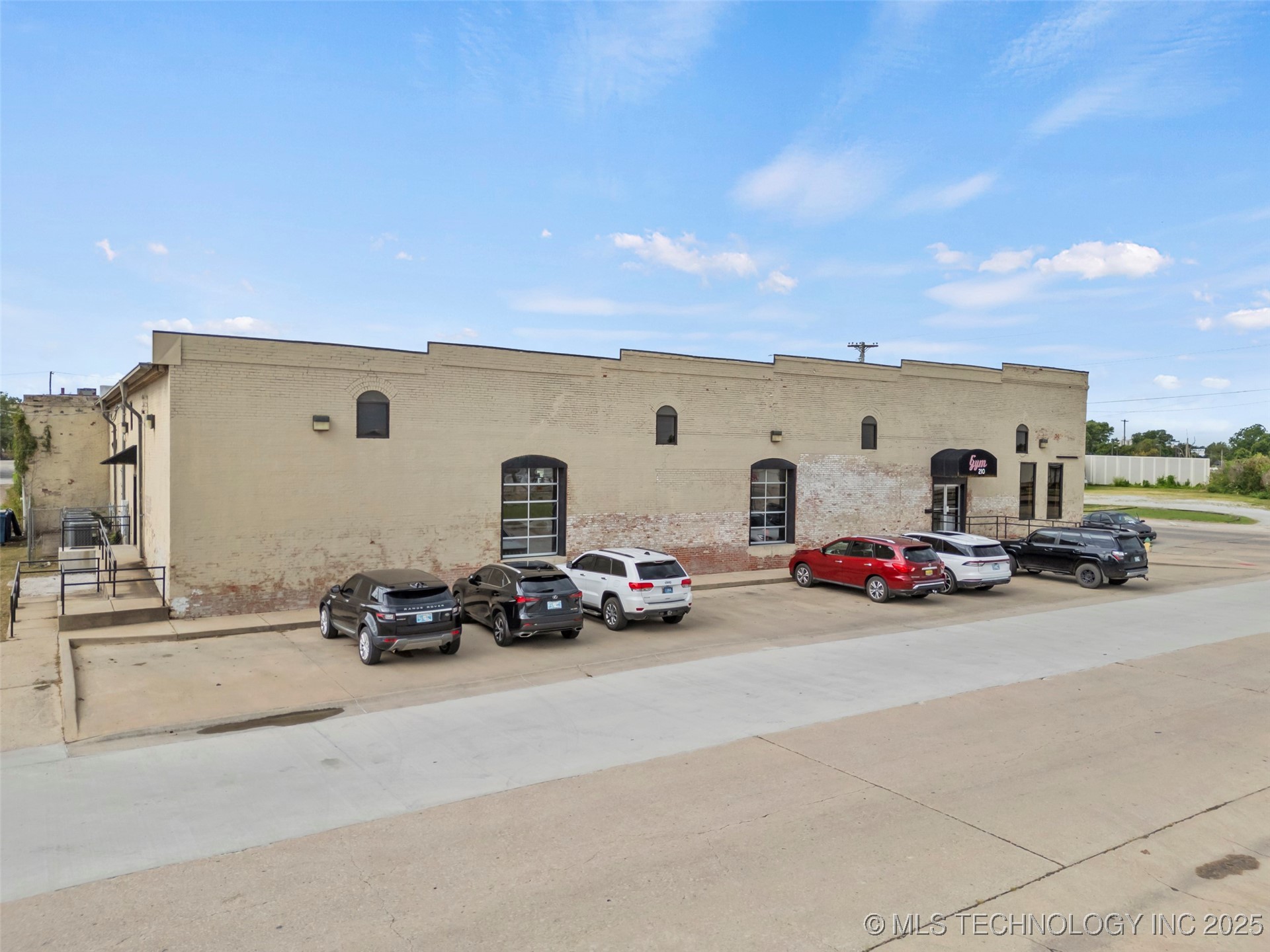 230 N Broadway Ada OK 74820