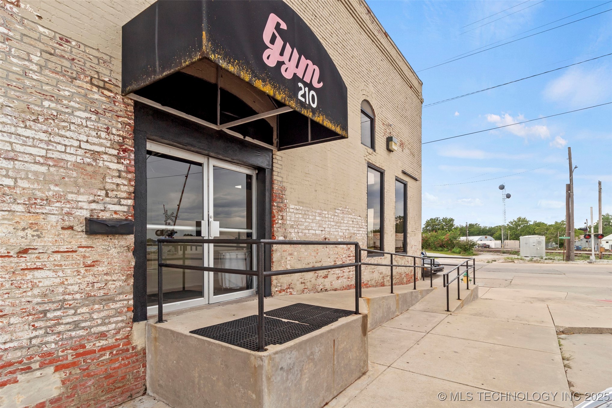 230 N Broadway Ada OK 74820