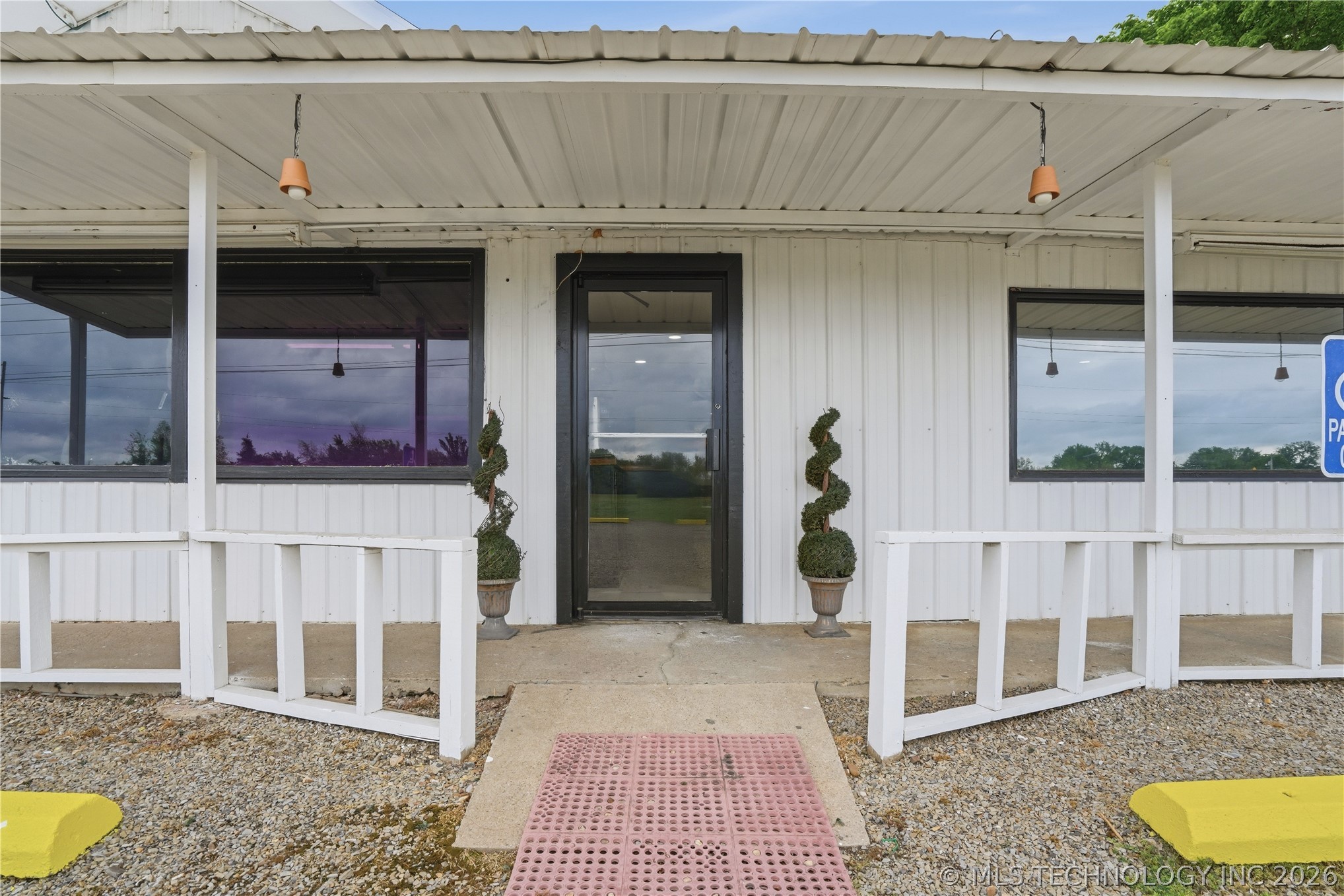 3301 W Cherokee Sallisaw OK 74955