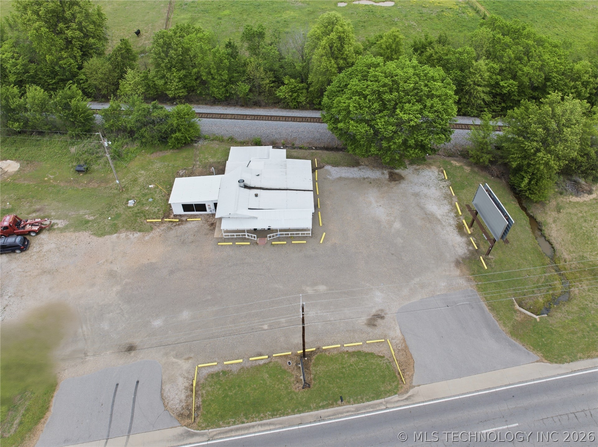 3301 W Cherokee Sallisaw OK 74955