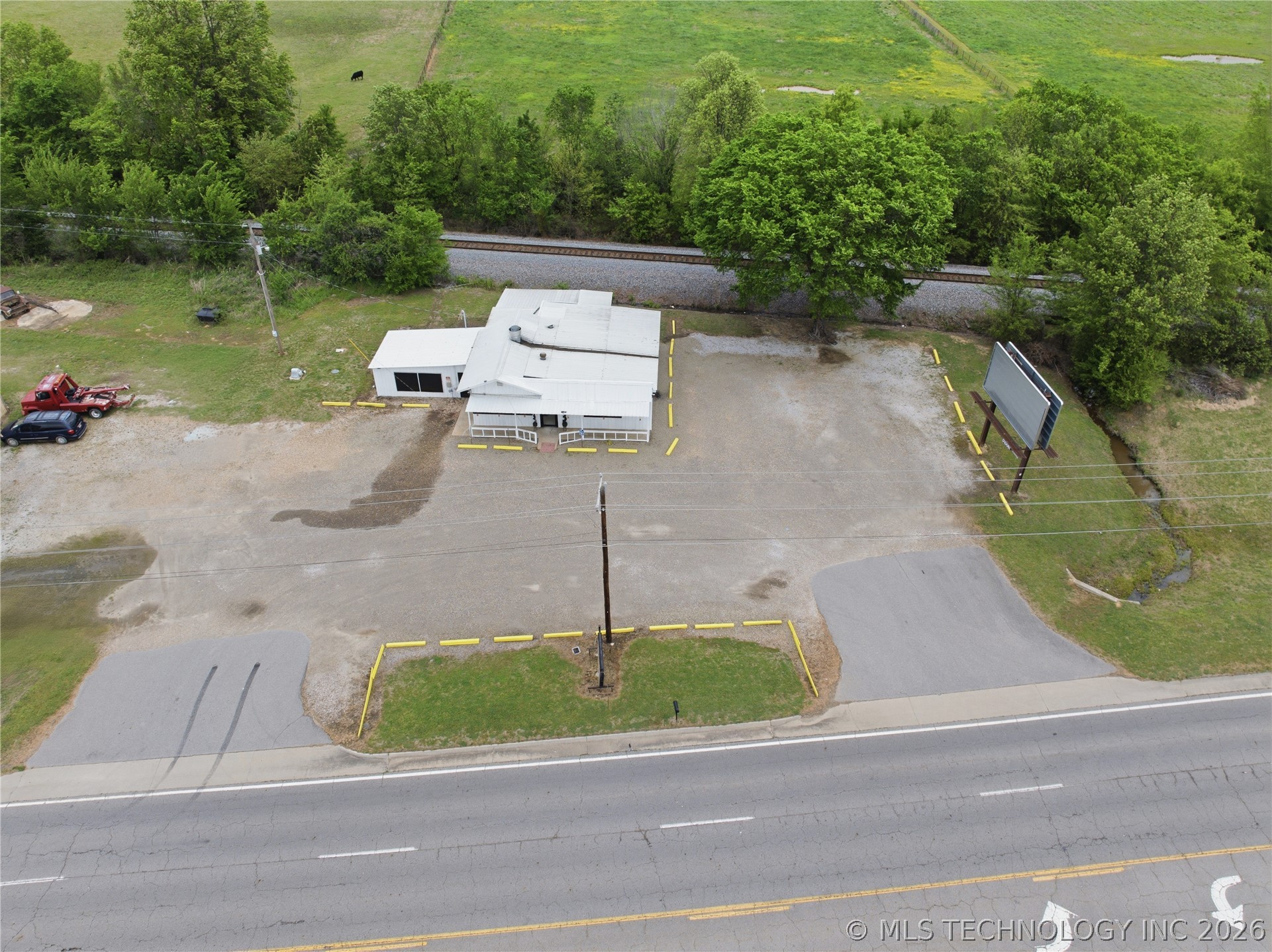 3301 W Cherokee Sallisaw OK 74955