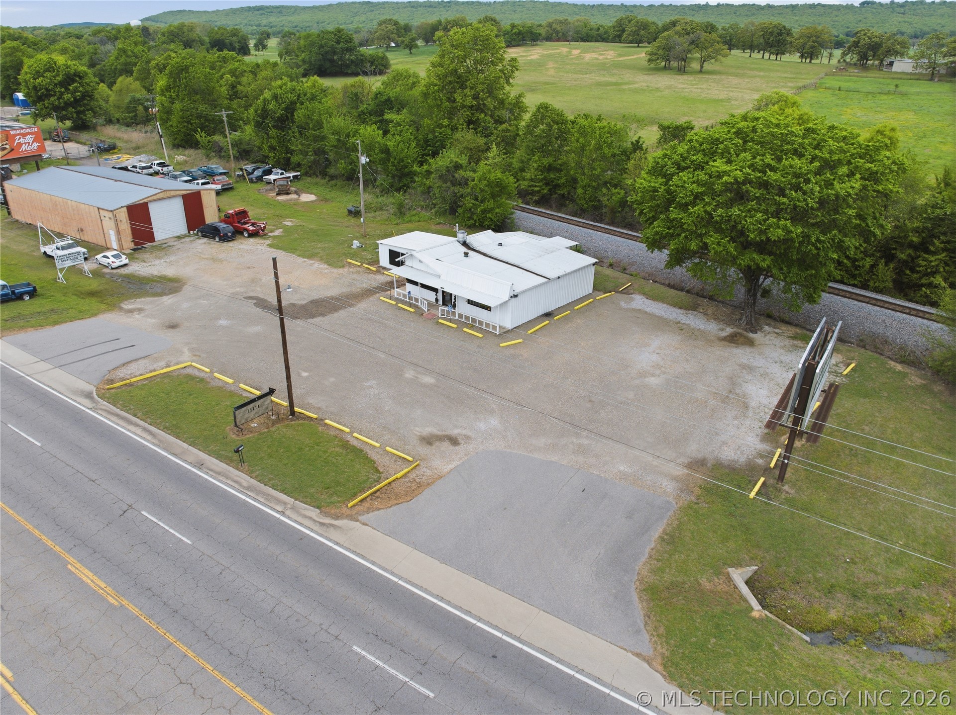 3301 W Cherokee Sallisaw OK 74955