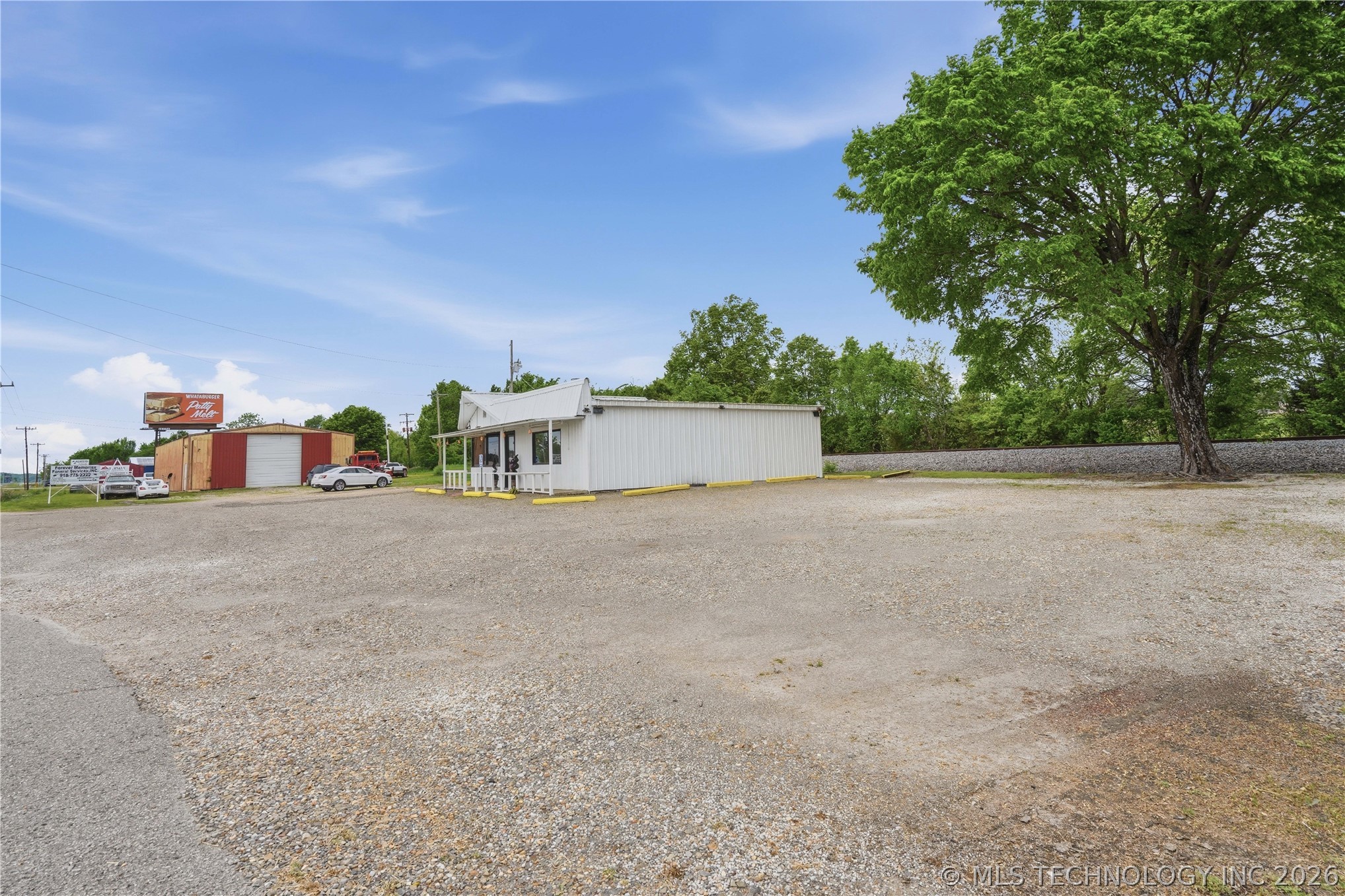 3301 W Cherokee Sallisaw OK 74955