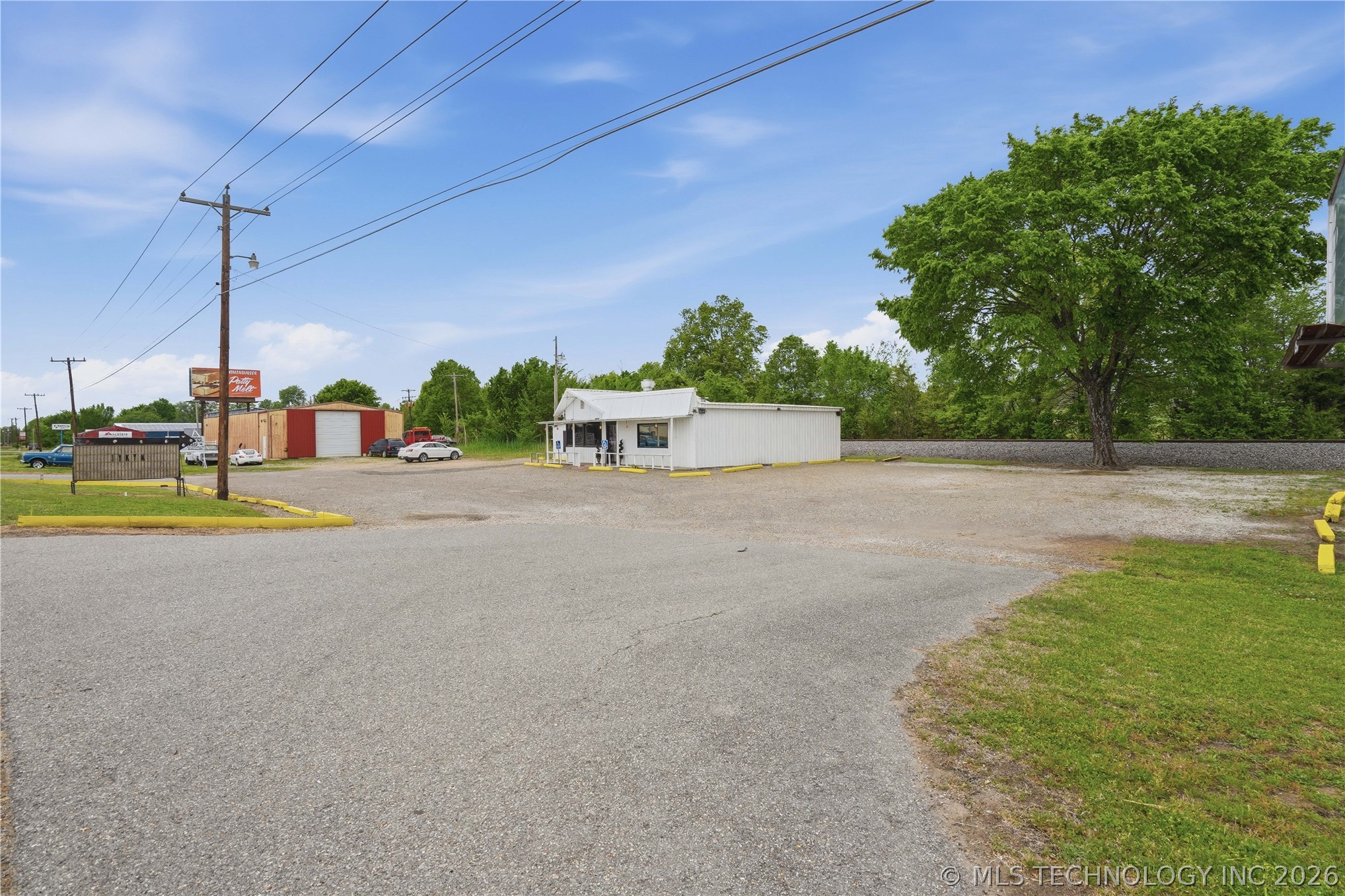 3301 W Cherokee Sallisaw OK 74955