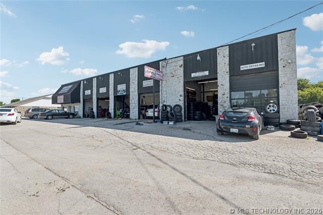 12127 S Highway 51 Highway Coweta OK 74429