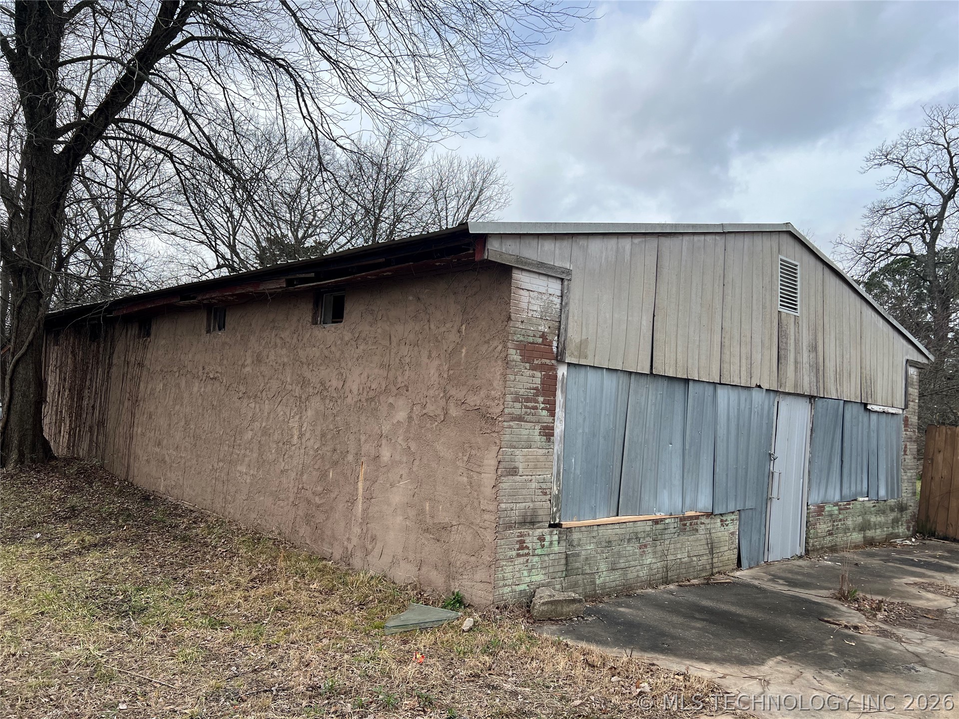 808 SE Quincy Idabel OK 74745