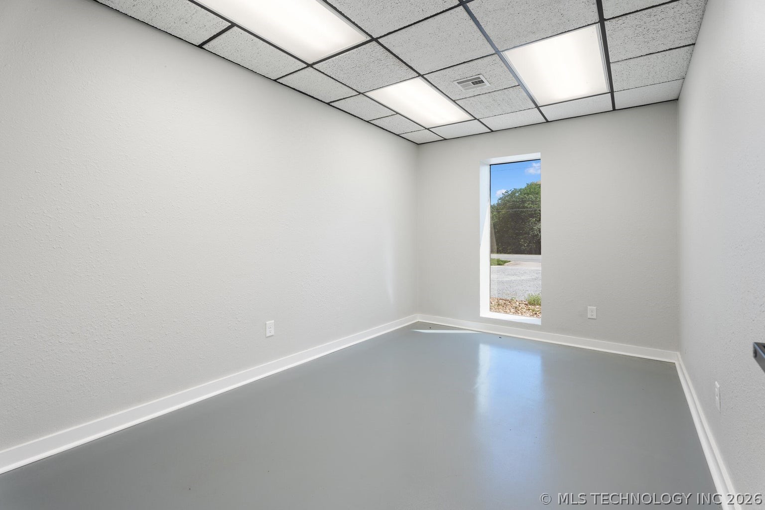 25100 Us Highway 59 Grove OK 74344