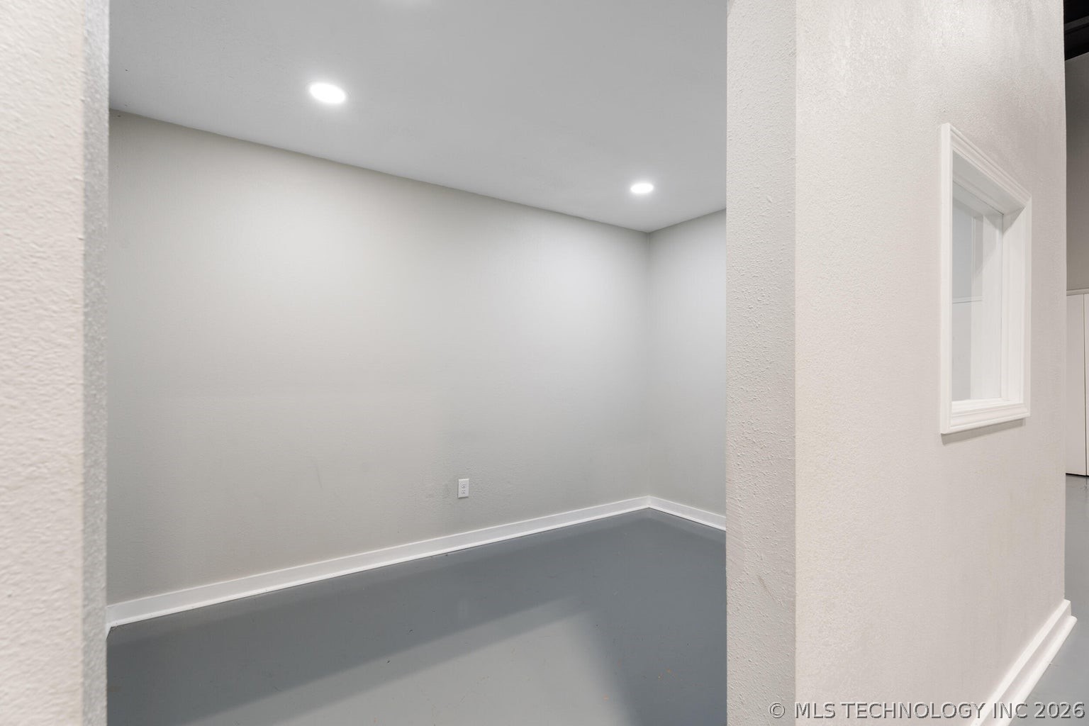 25100 Us Highway 59 Grove OK 74344