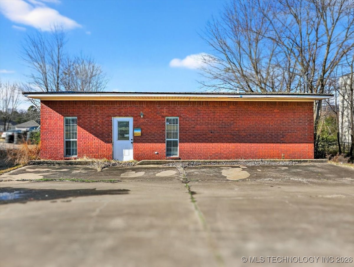 2203 N Broadway Poteau OK 74953