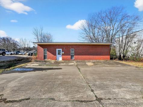 2203 N Broadway Poteau OK 74953