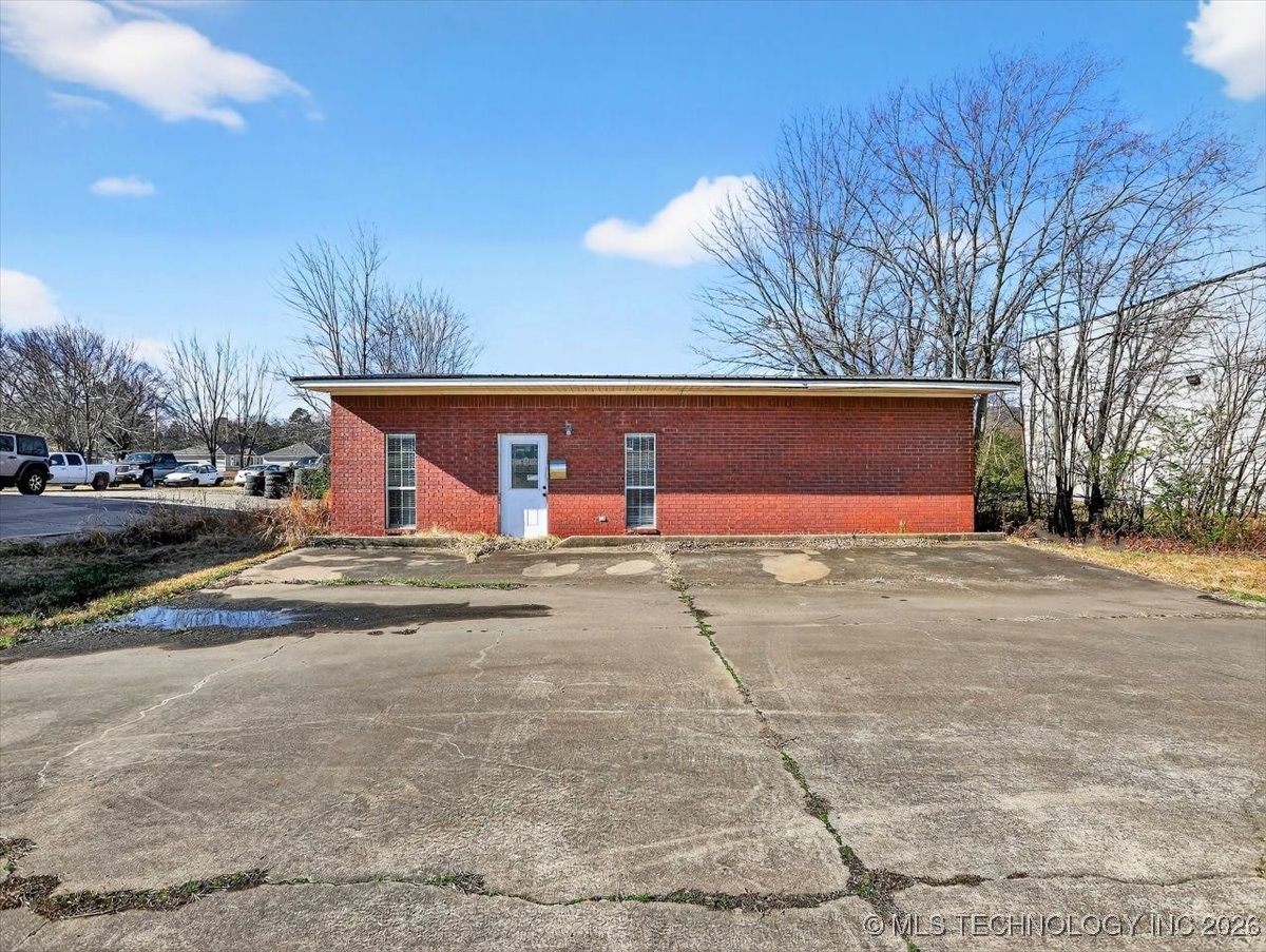 2203 N Broadway Poteau OK 74953