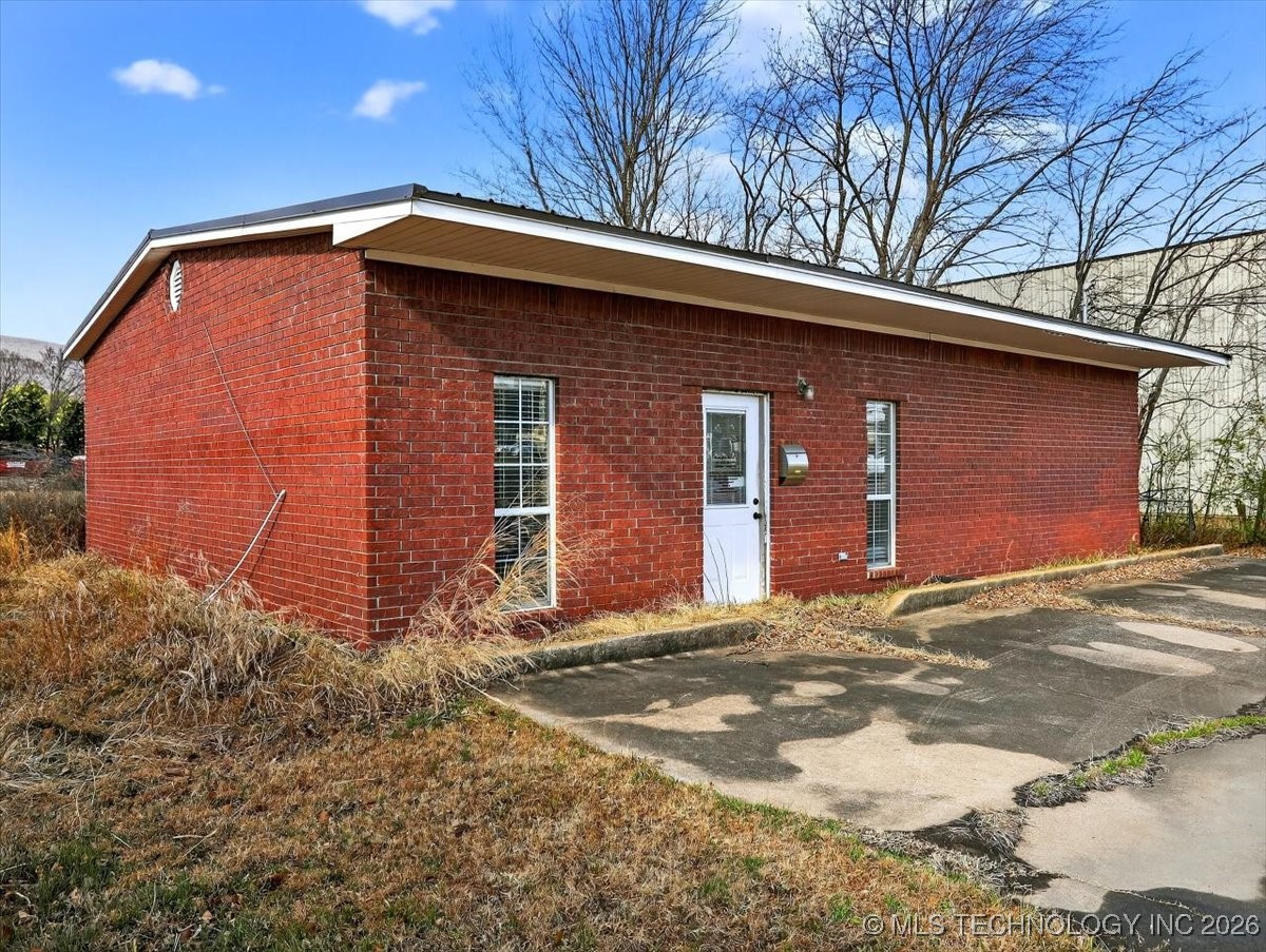 2203 N Broadway Poteau OK 74953