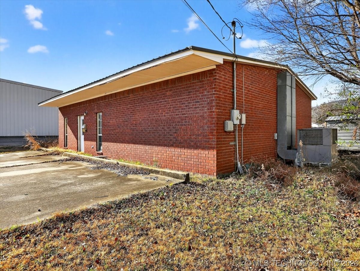 2203 N Broadway Poteau OK 74953