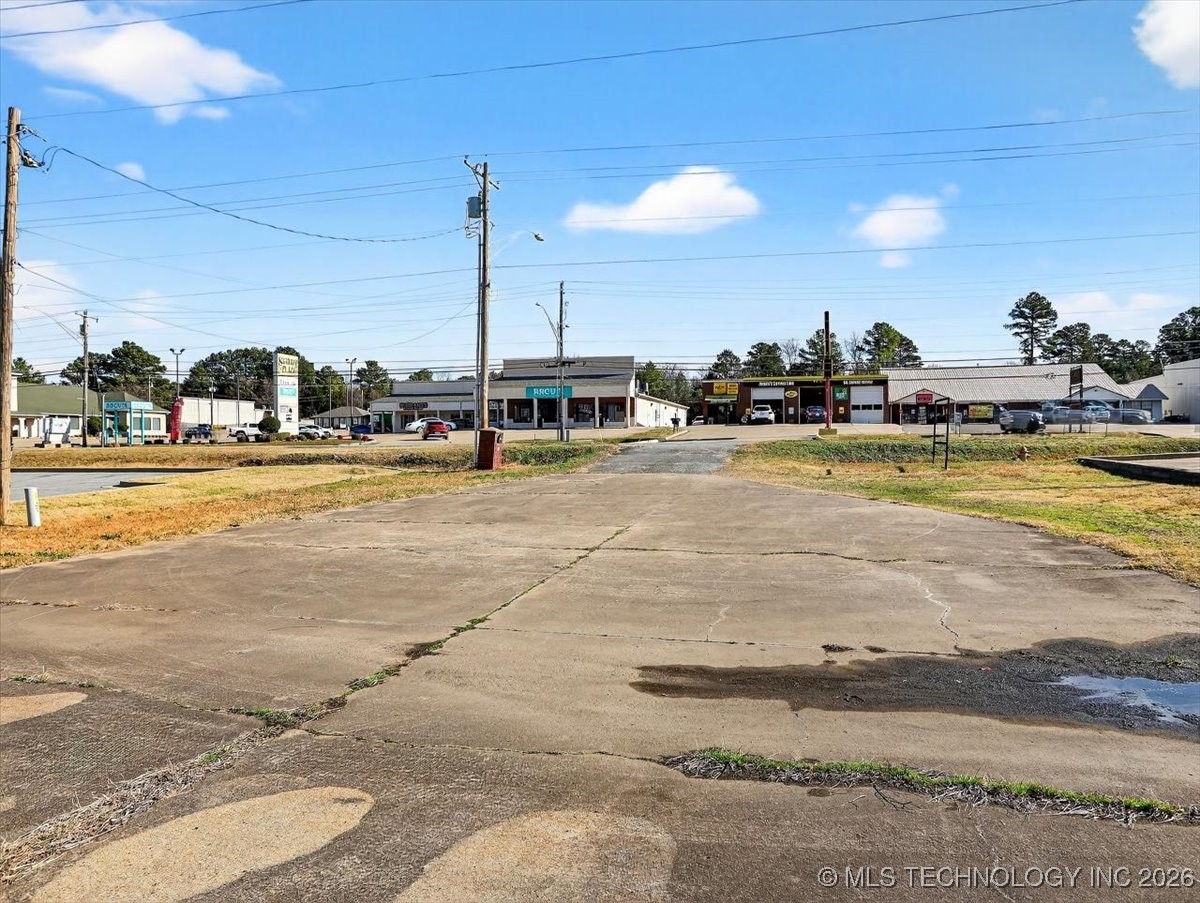 2203 N Broadway Poteau OK 74953