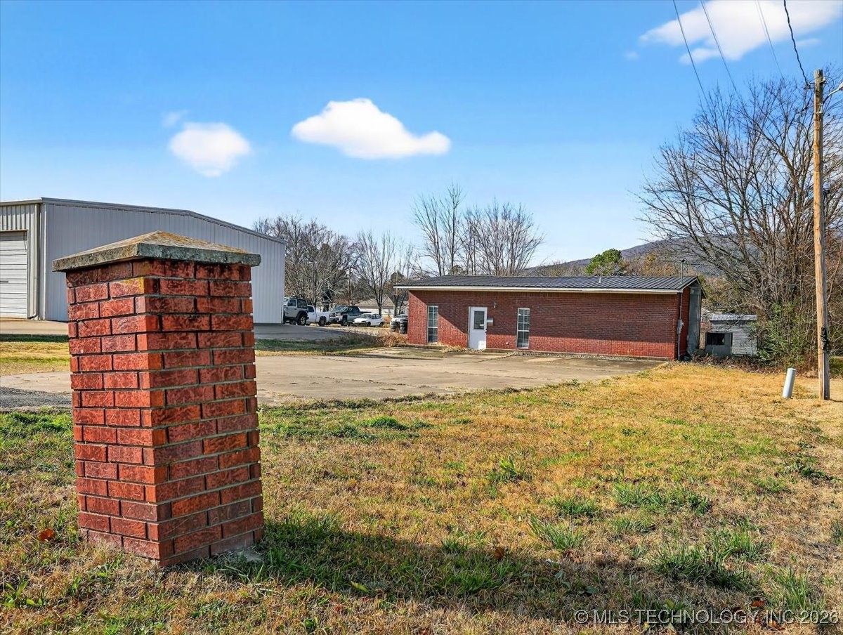 2203 N Broadway Poteau OK 74953