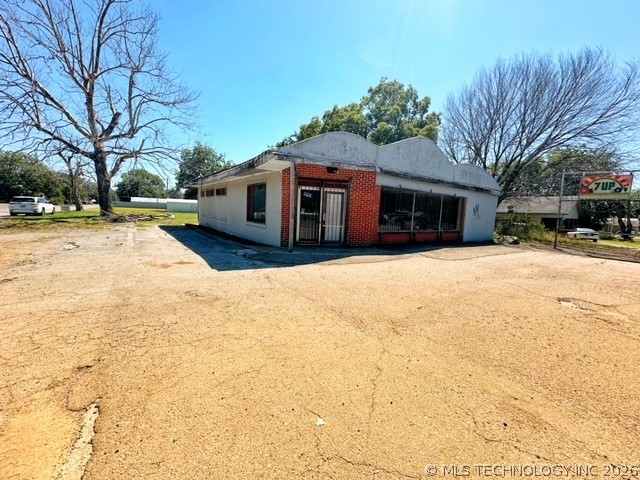 400 S Echo Holdenville OK 74848