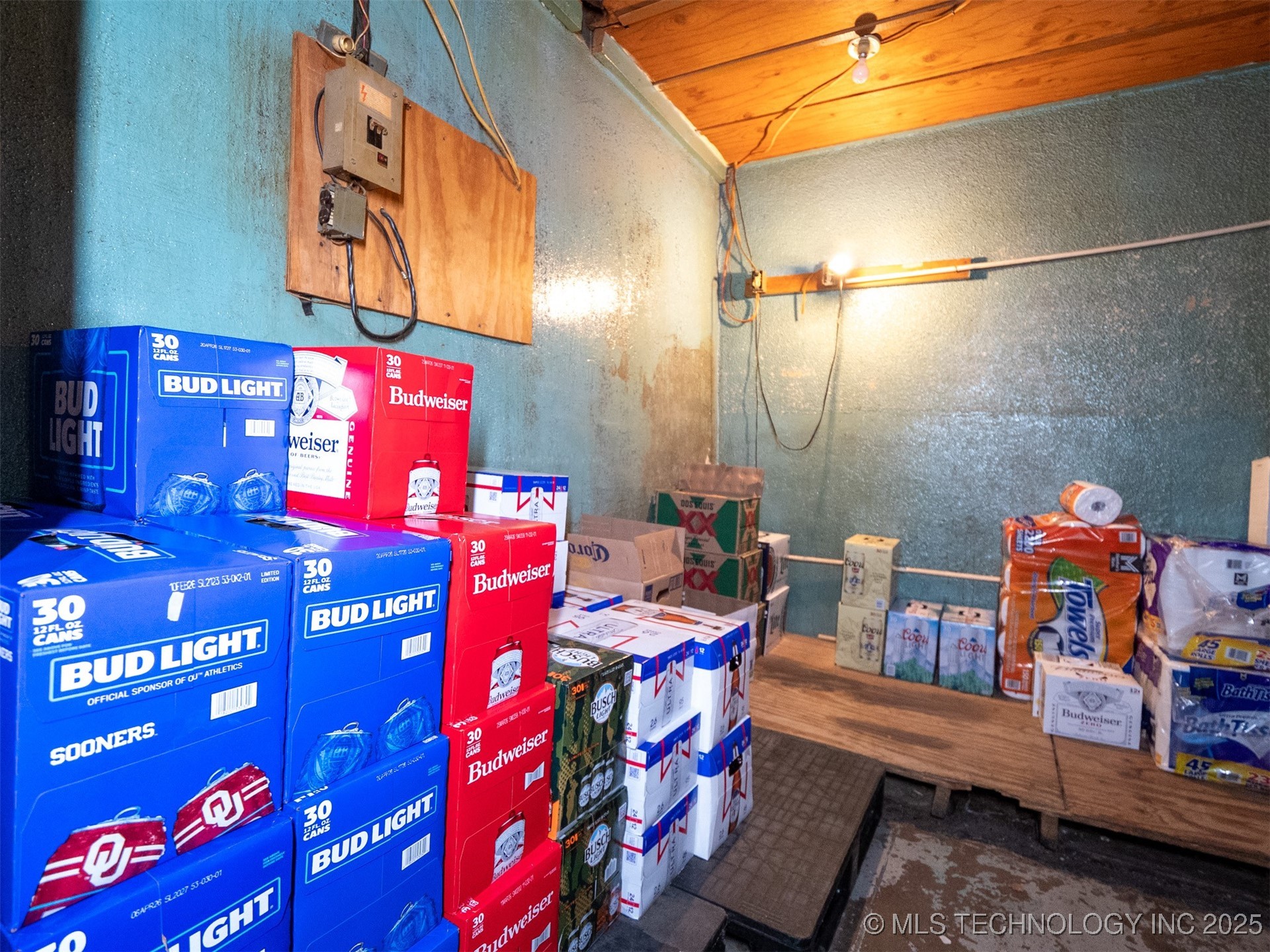 113 W Robert S Kerr Wynnewood OK 73098