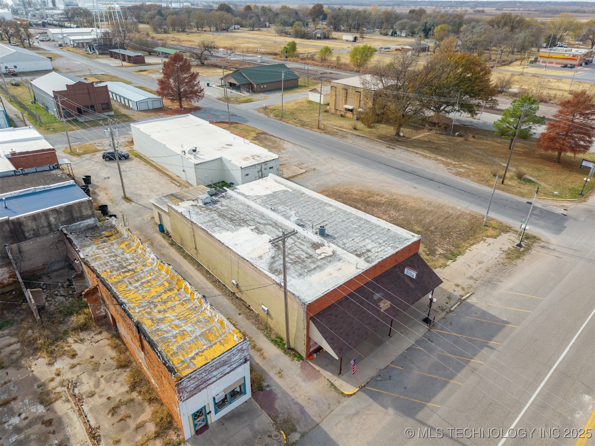 113 W Robert S Kerr Wynnewood OK 73098