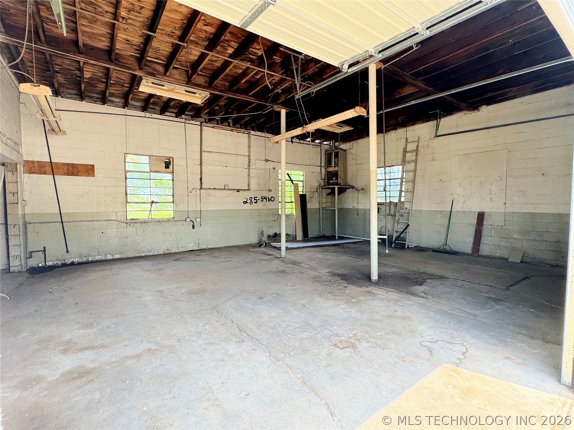 728 E Main Street Cushing OK 74023
