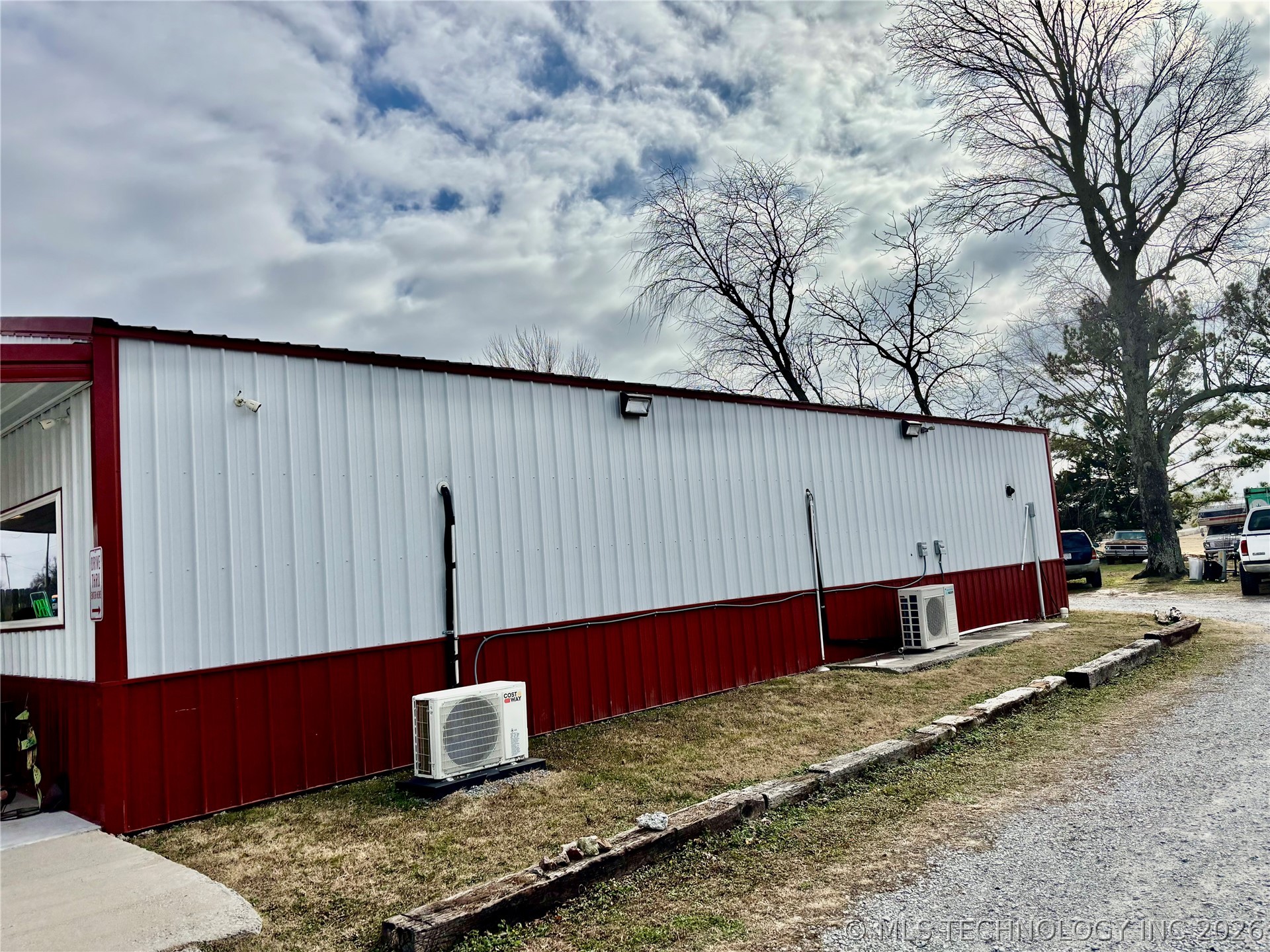 1021 E Tulsa Avenue Kansas OK 74347