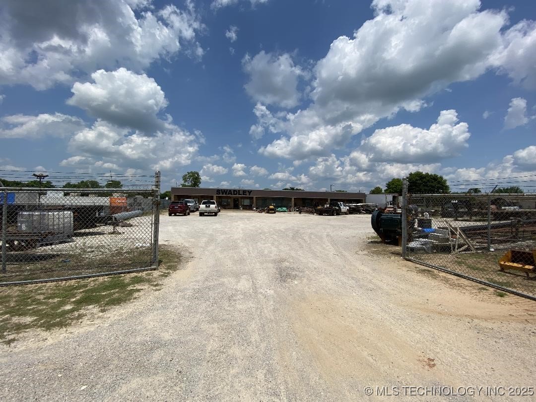 800 E Highway Holdenville OK 74848