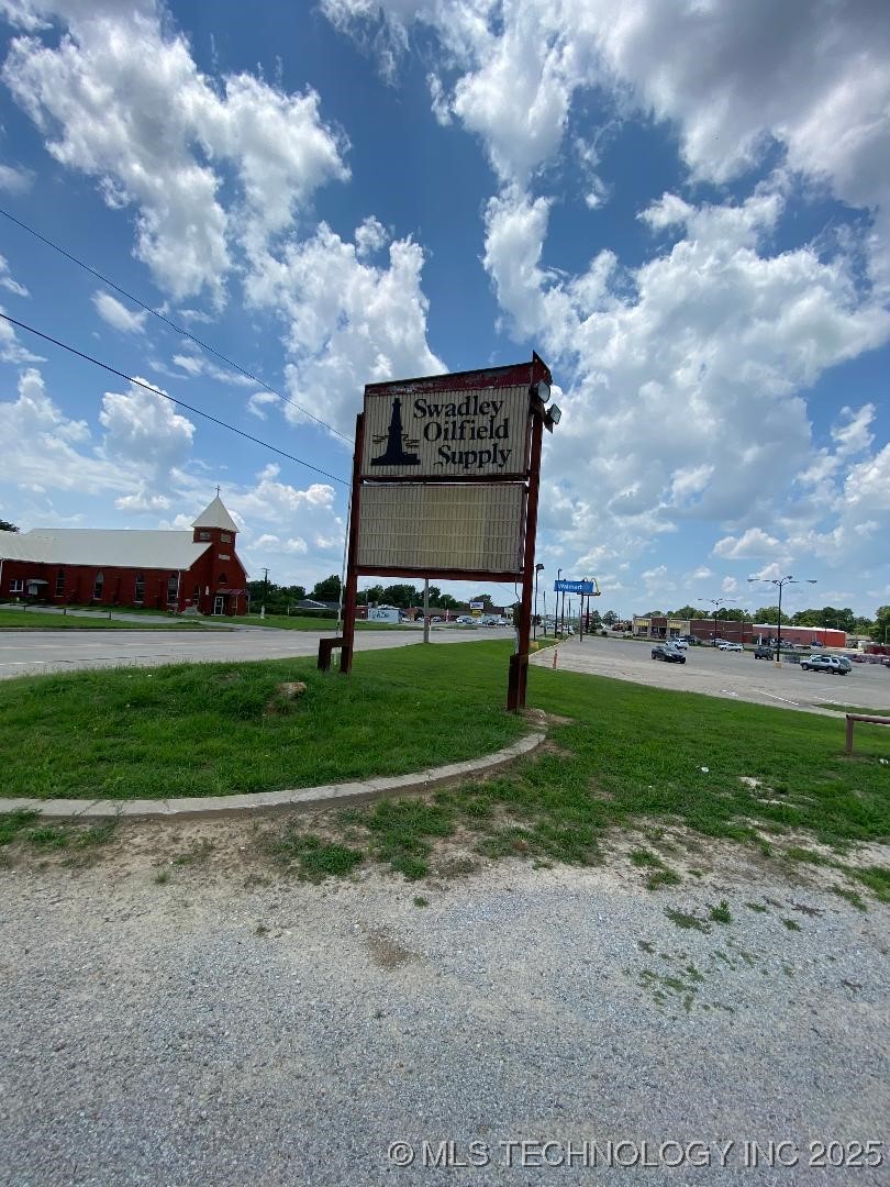 800 E Highway Holdenville OK 74848