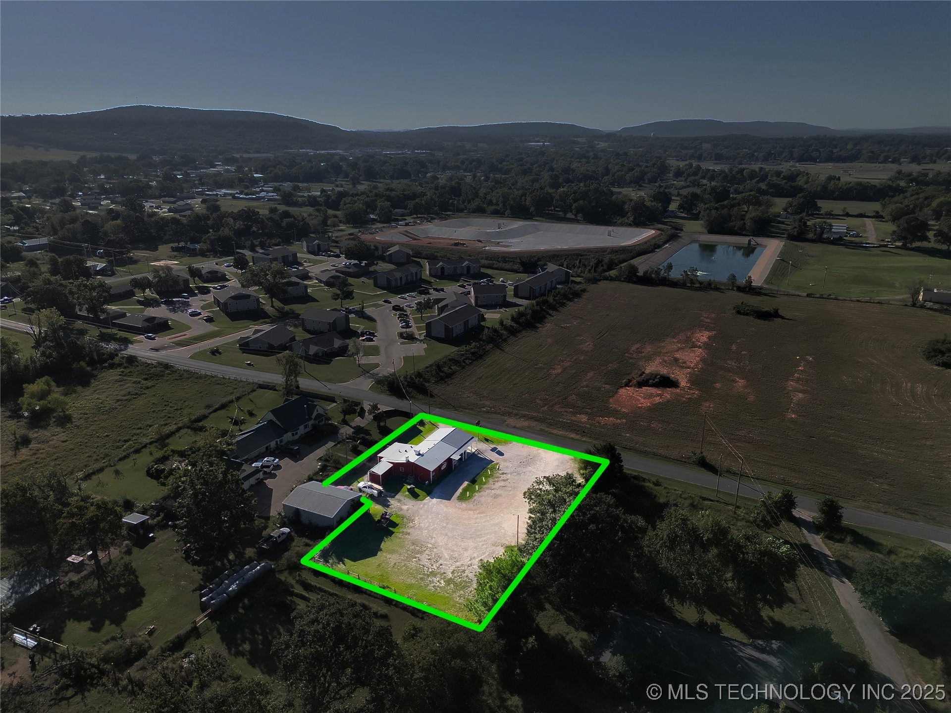 905 W Blackjack Street Stilwell OK 74960