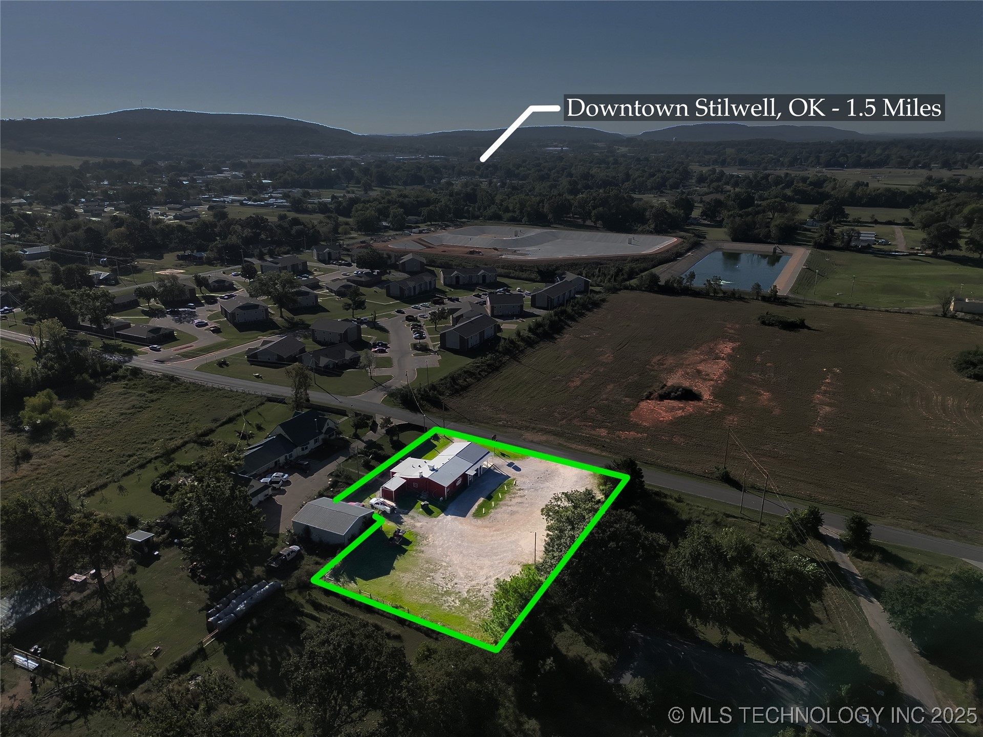 905 W Blackjack Street Stilwell OK 74960