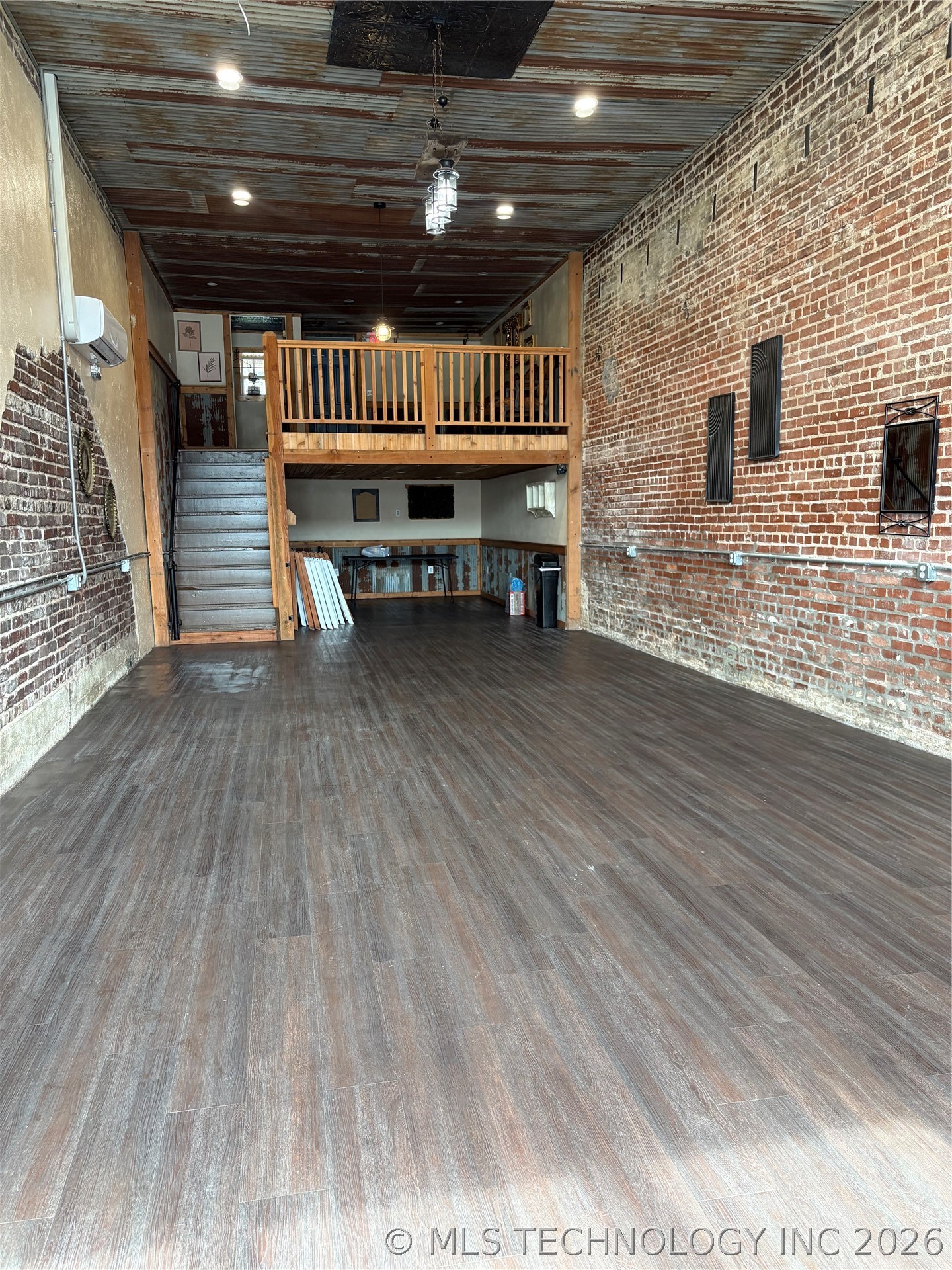 317 Gentry Checotah OK 74426