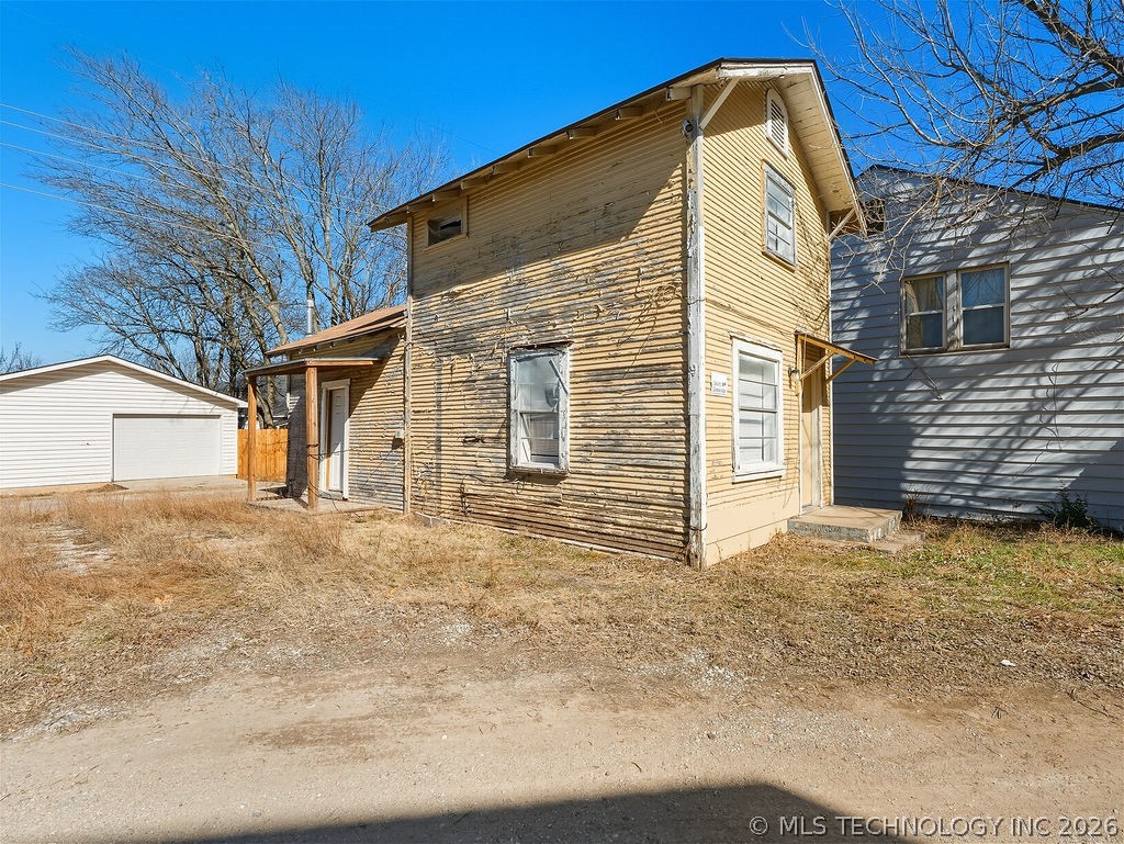 118 W 18th Ada OK 74820