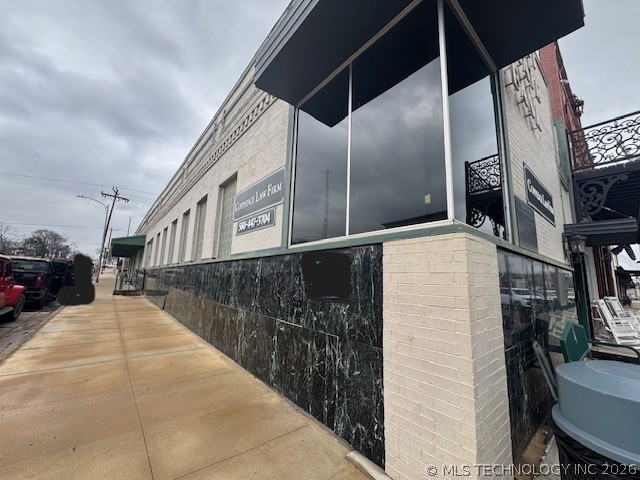 225 W Main Tishomingo OK 73460