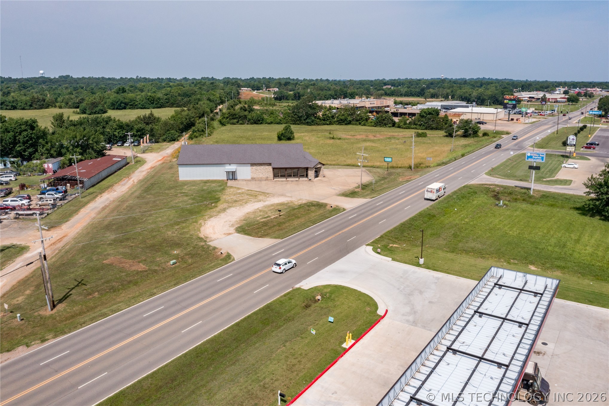 1910 E Jackson Street Hugo OK 74743