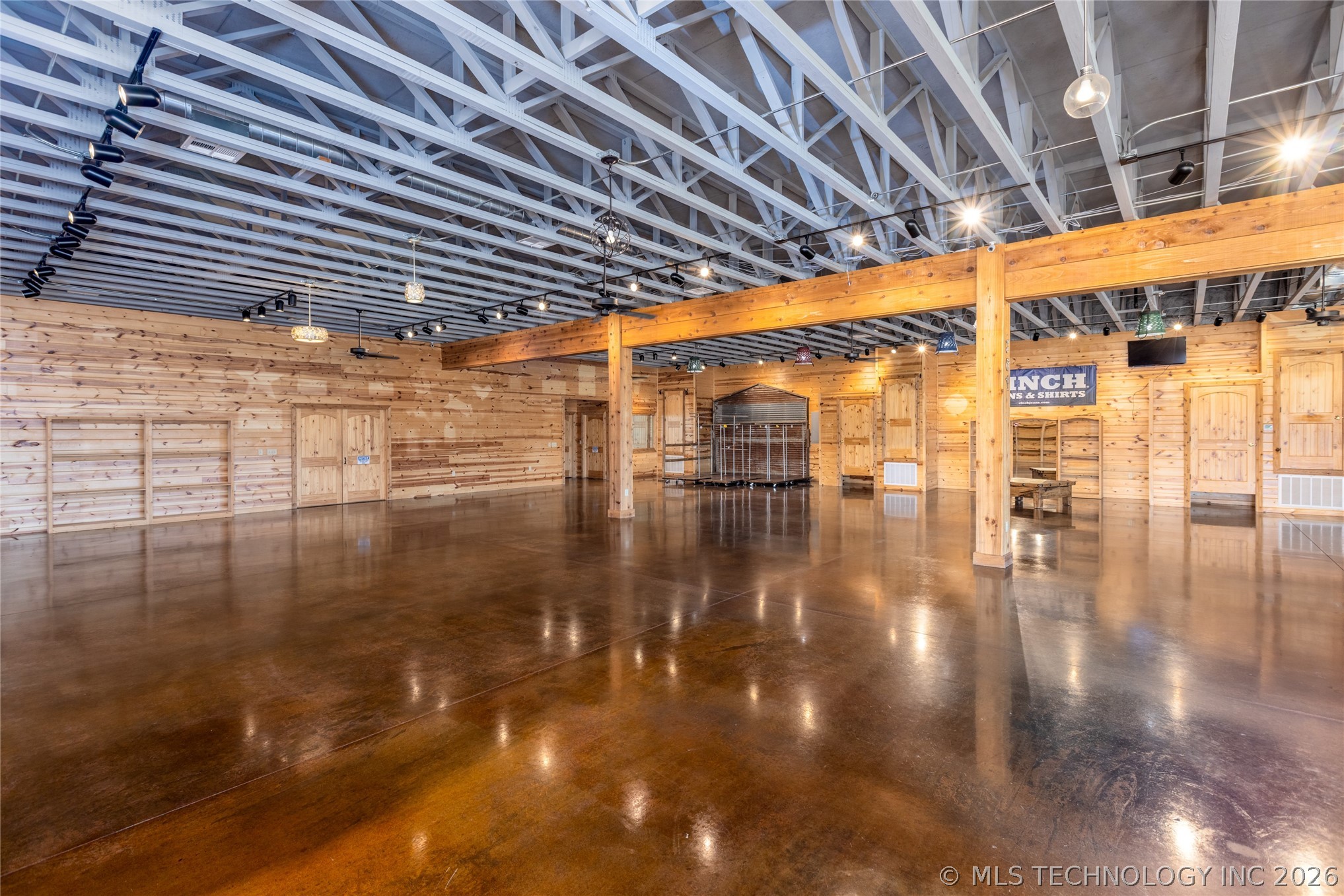 1910 E Jackson Street Hugo OK 74743