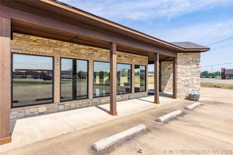 1910 E Jackson Street Hugo OK 74743