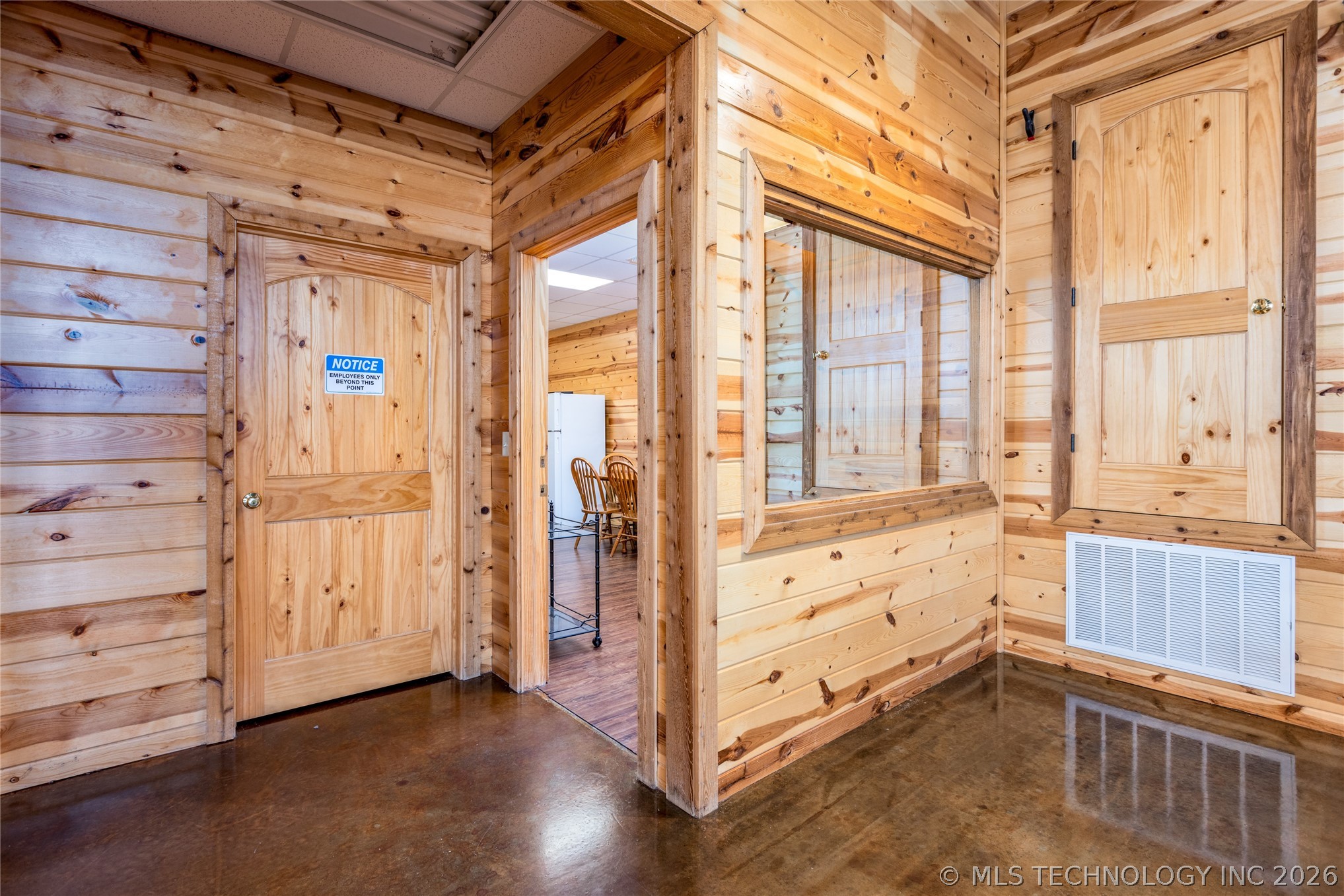 1910 E Jackson Street Hugo OK 74743