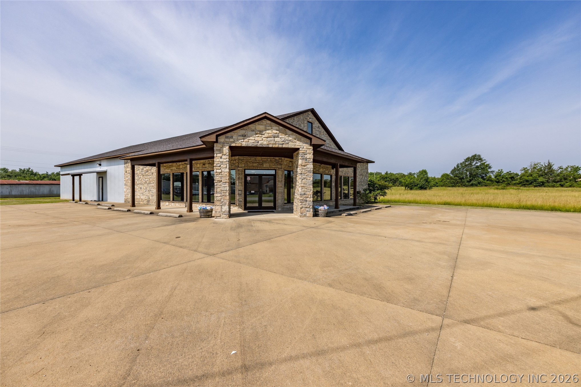 1910 E Jackson Street Hugo OK 74743