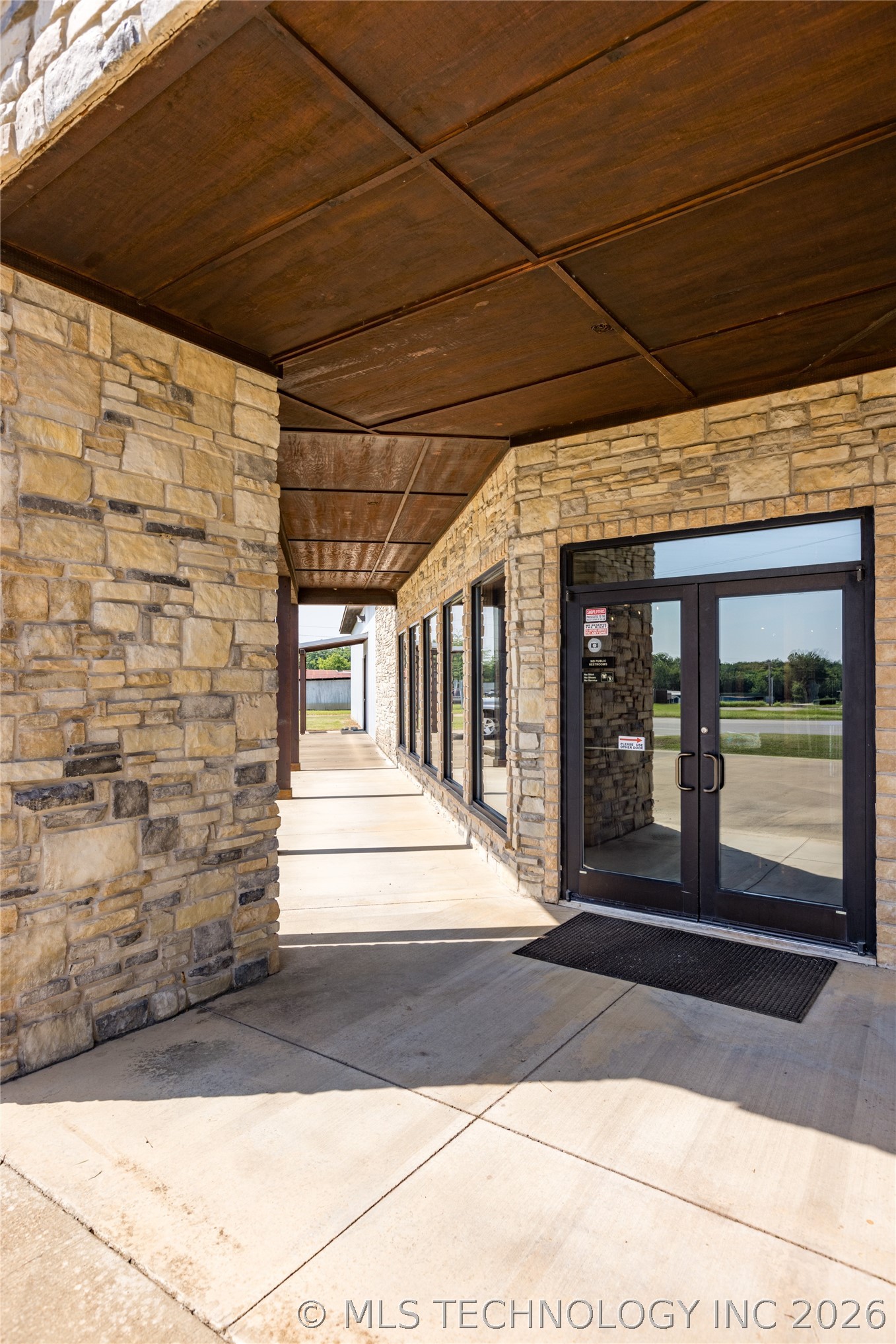 1910 E Jackson Street Hugo OK 74743