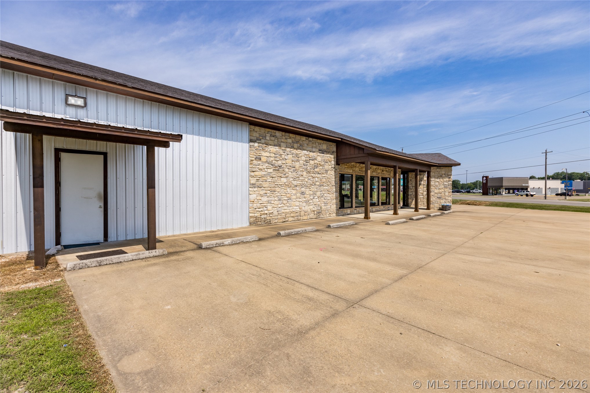 1910 E Jackson Street Hugo OK 74743
