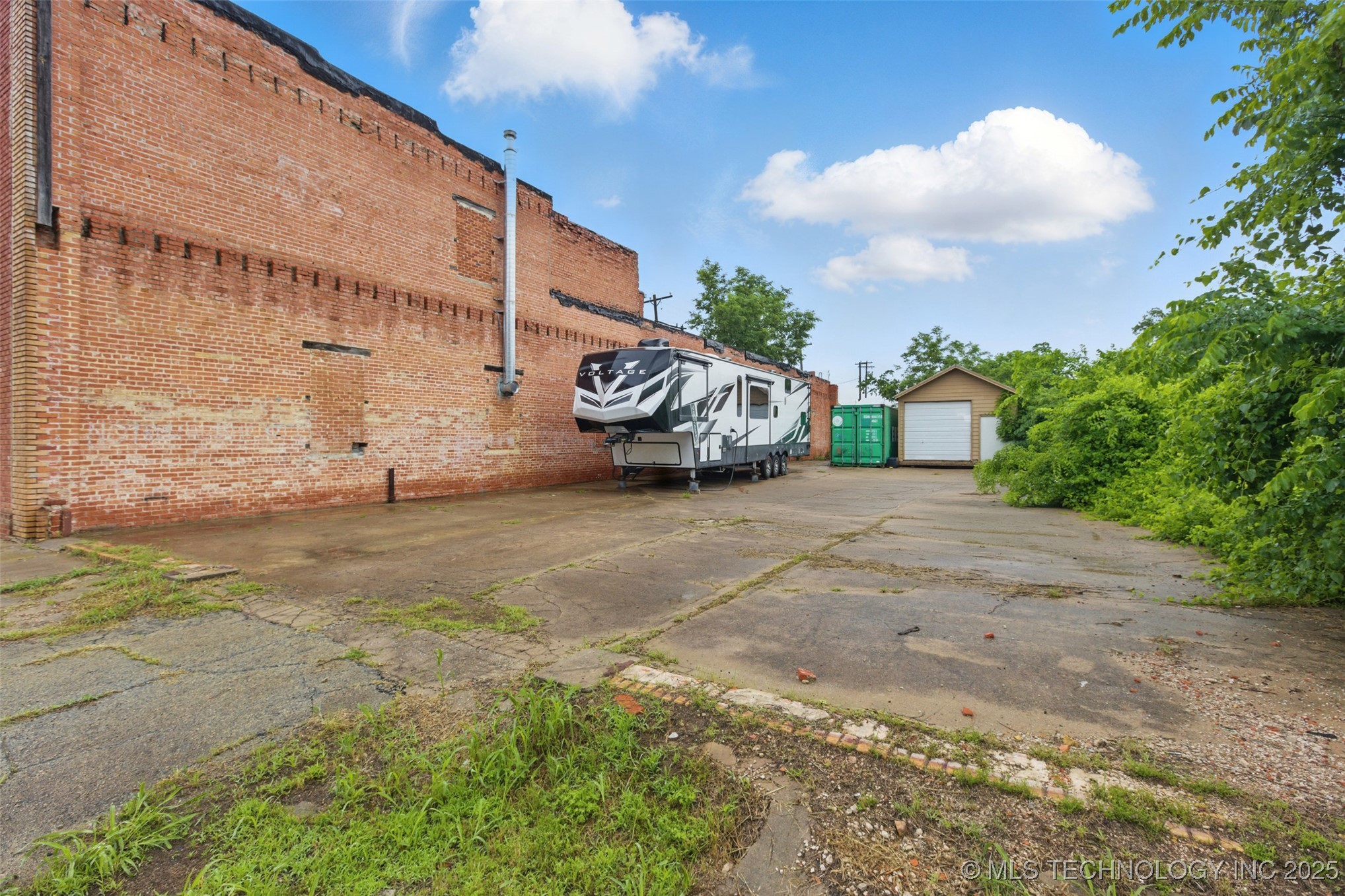 111 E Broadway Avenue Yale OK 74085